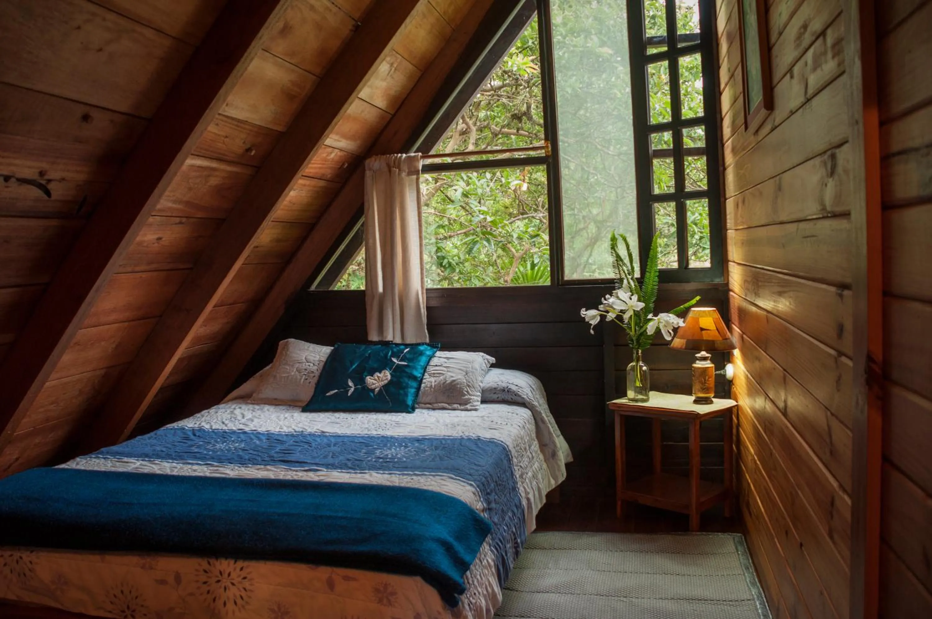 Photo of the whole room, Bed in Casa de Piedra