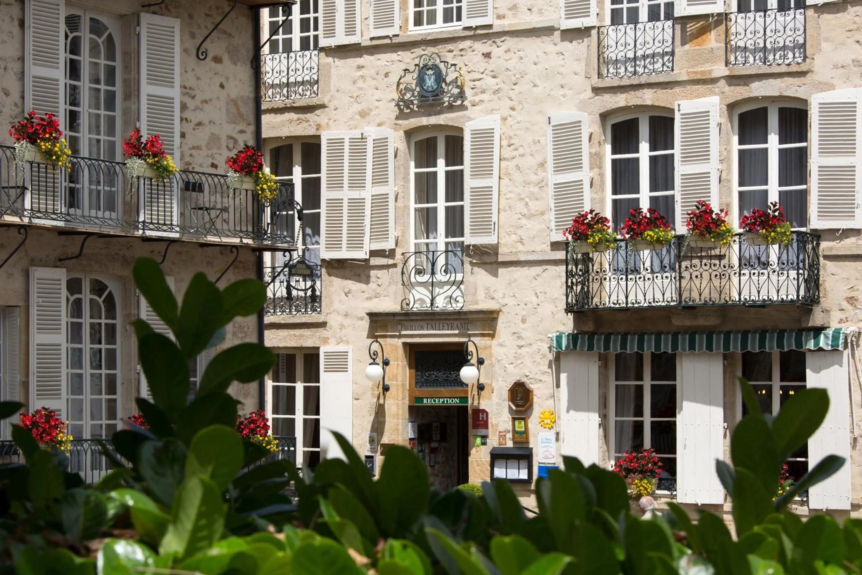 Property building in Grand Hôtel Montespan Talleyrand