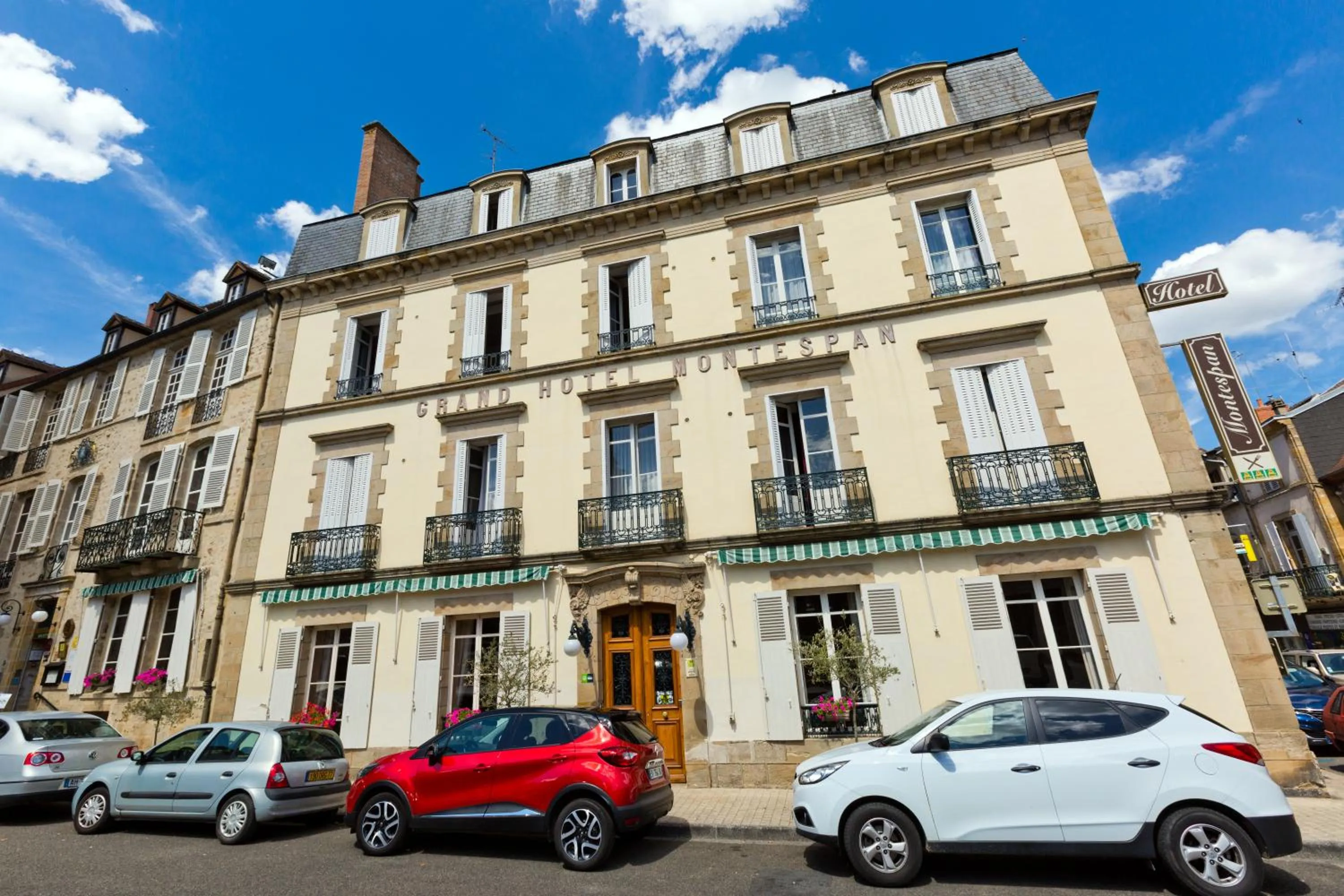 City view in Grand Hôtel Montespan Talleyrand