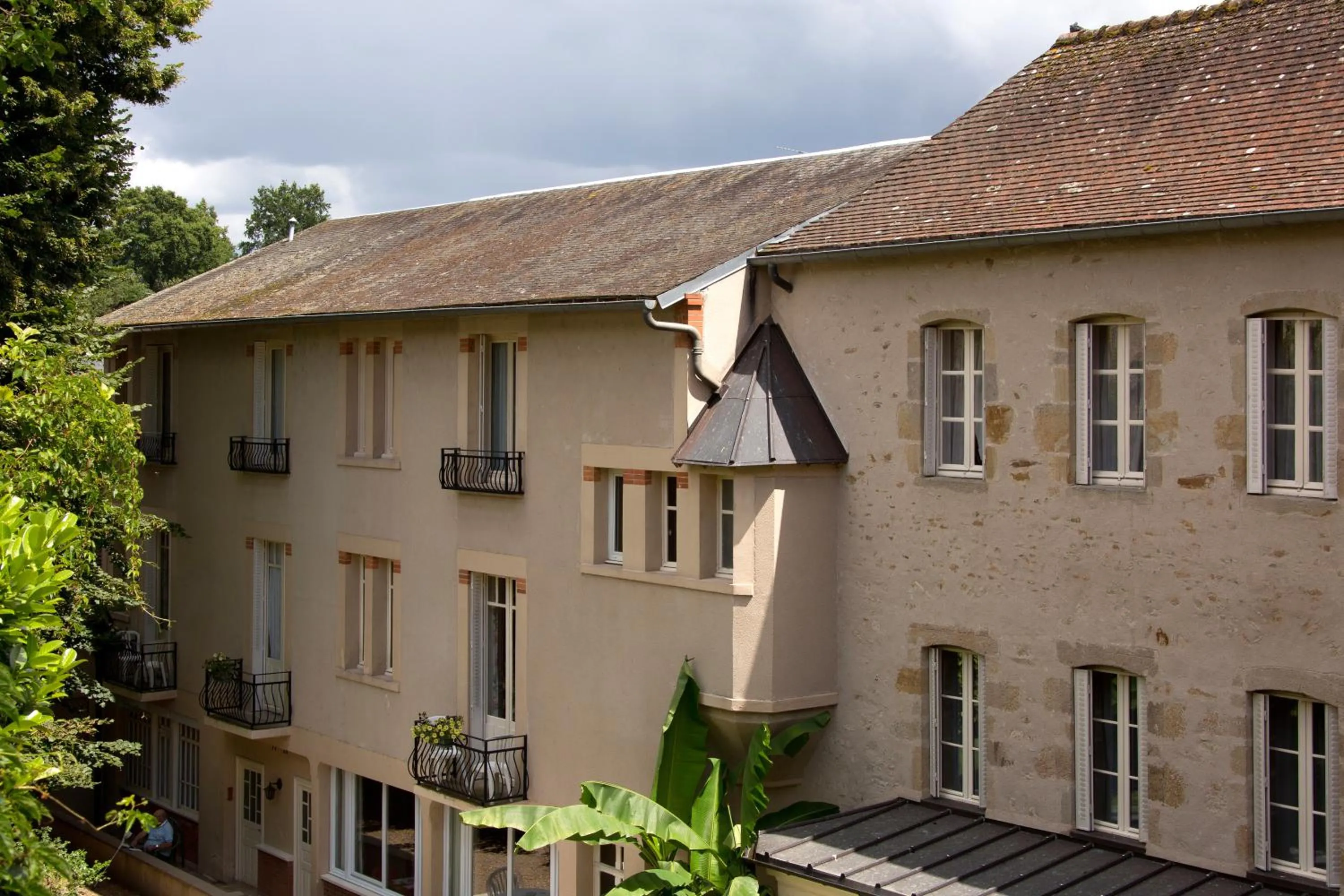 Property building in Grand Hôtel Montespan Talleyrand