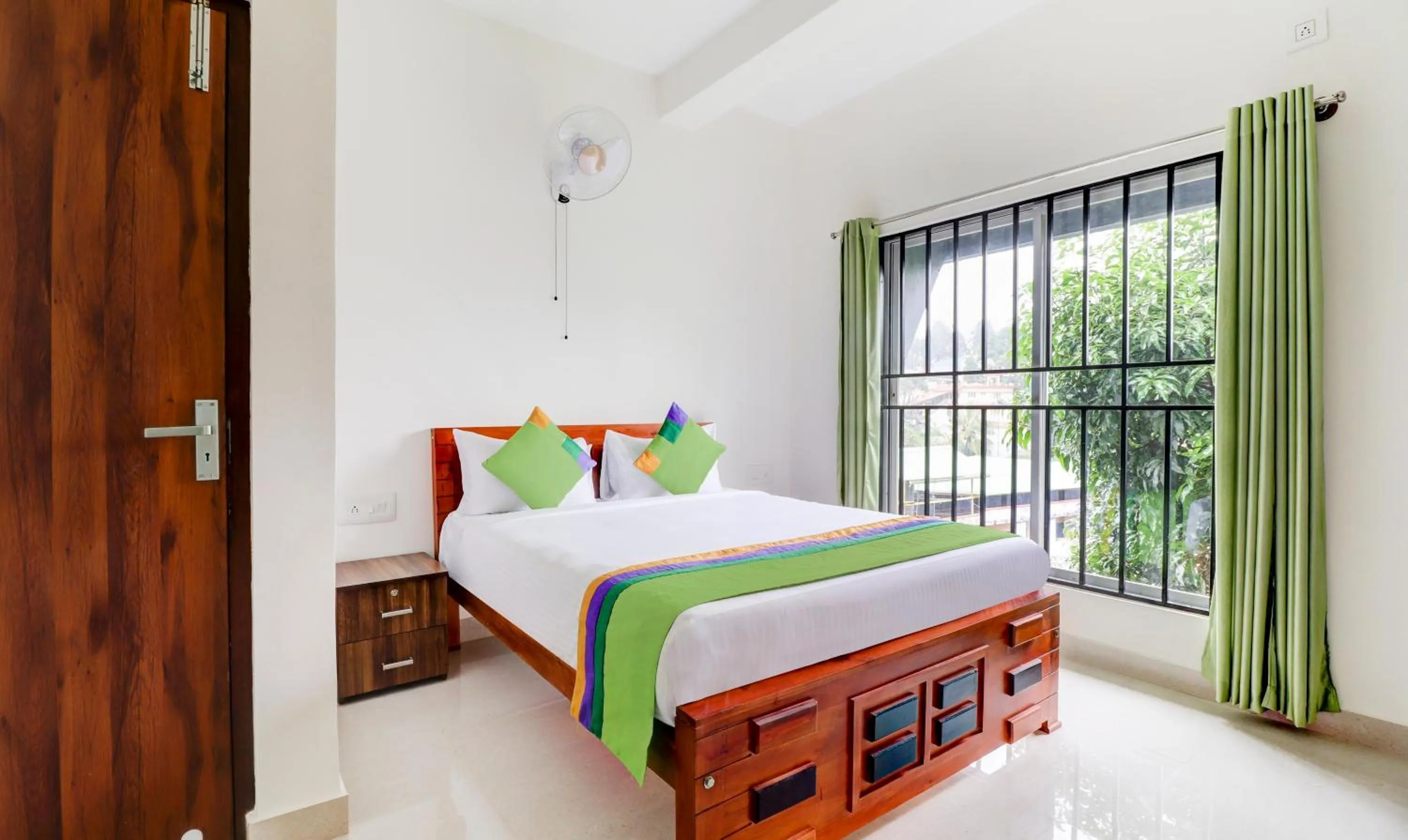 Bed in Treebo New Redfern, Madikeri