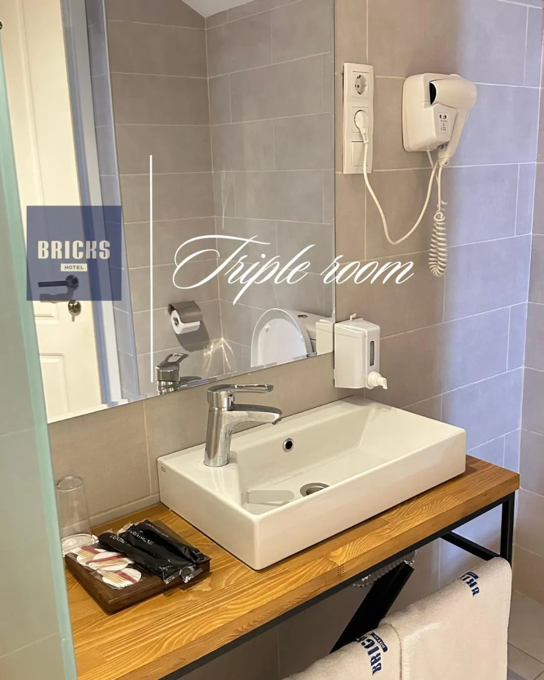 Bathroom in Bricks Hotel