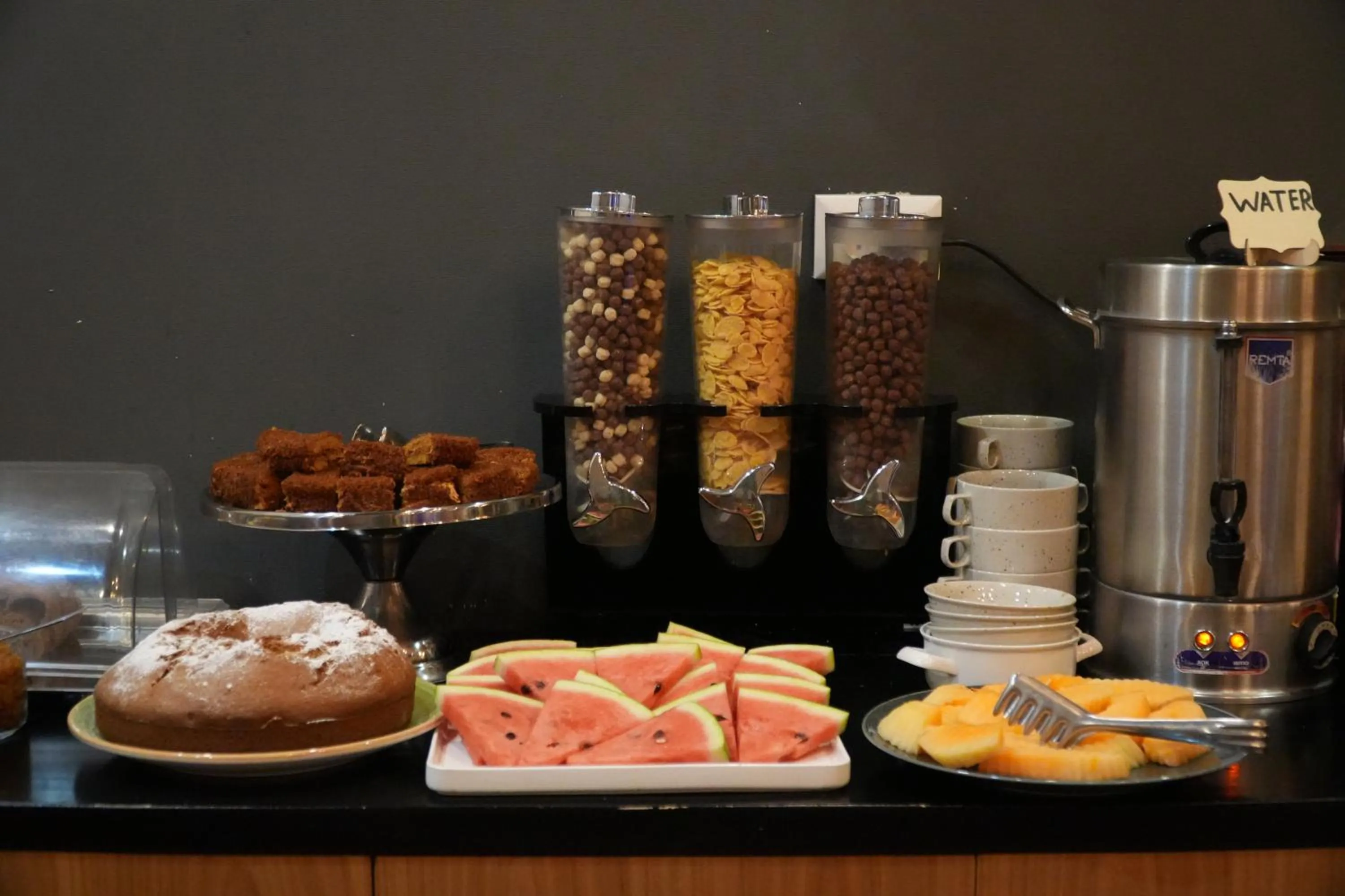 Coffee/tea facilities in Bricks Hotel