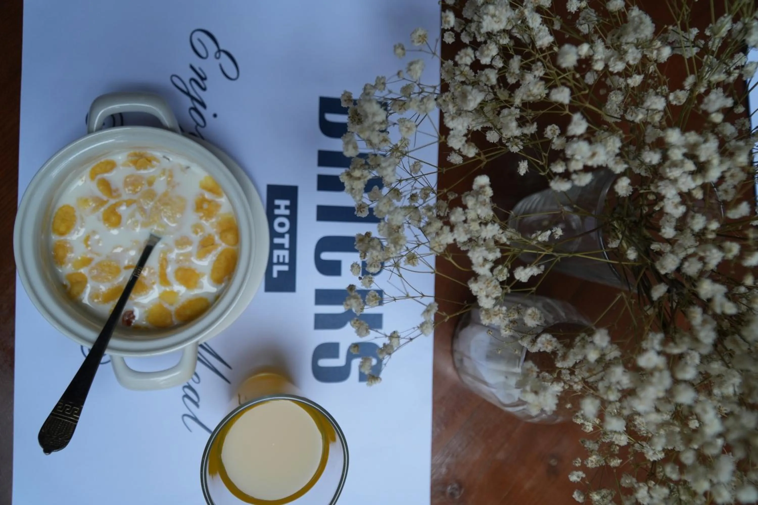 Food and drinks in Bricks Hotel