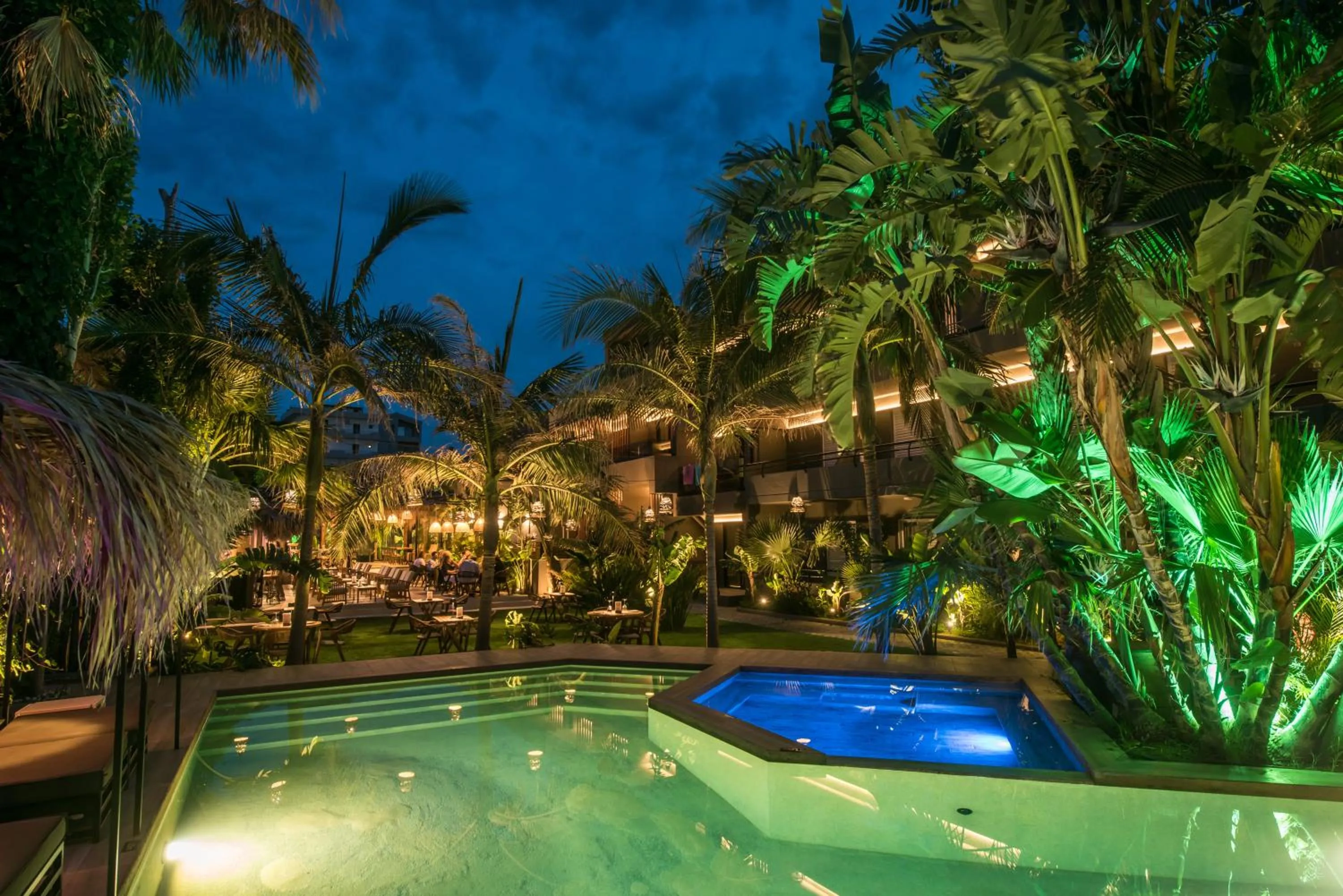 Swimming pool in Alsus Boutique Hotel - Adults Only