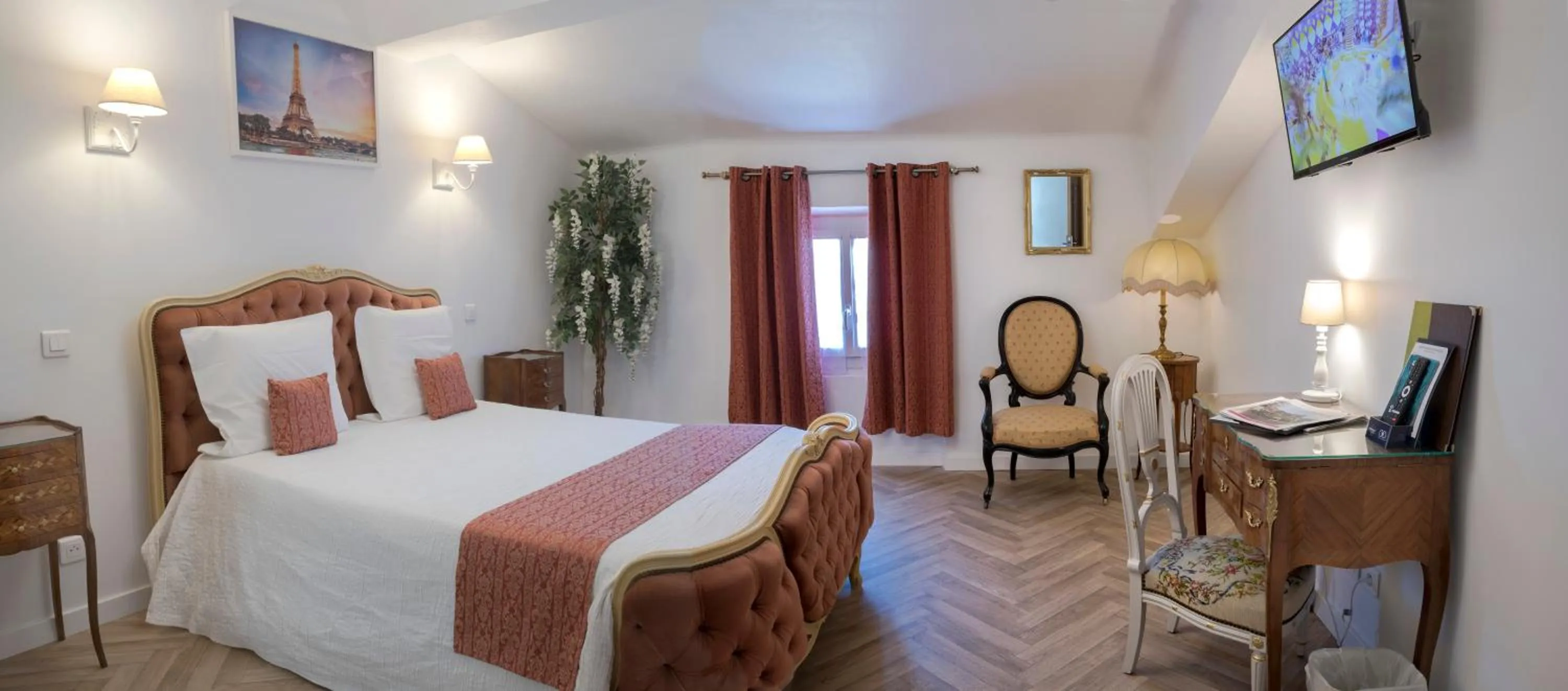 Bedroom, Bed in Hotel Toppin