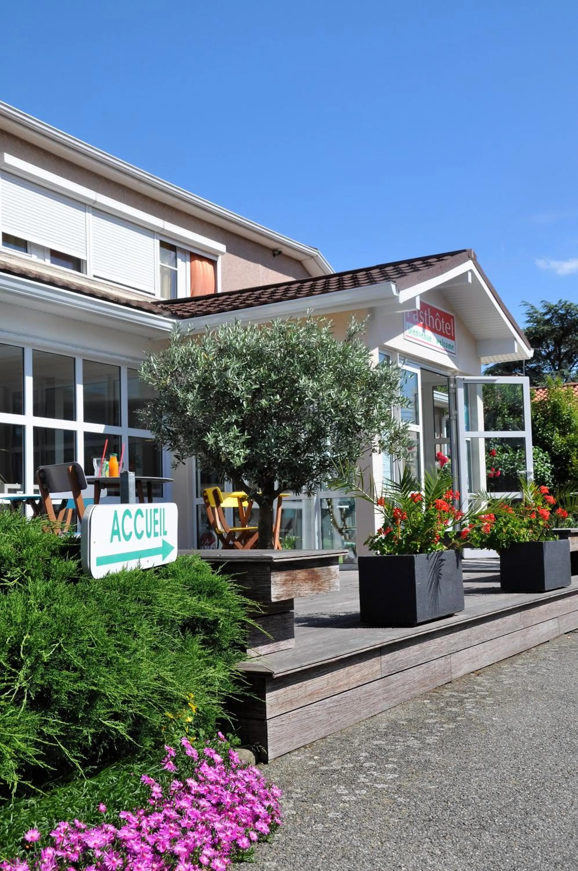 Facade/entrance in Fasthotel Toulouse Blagnac Aéroport