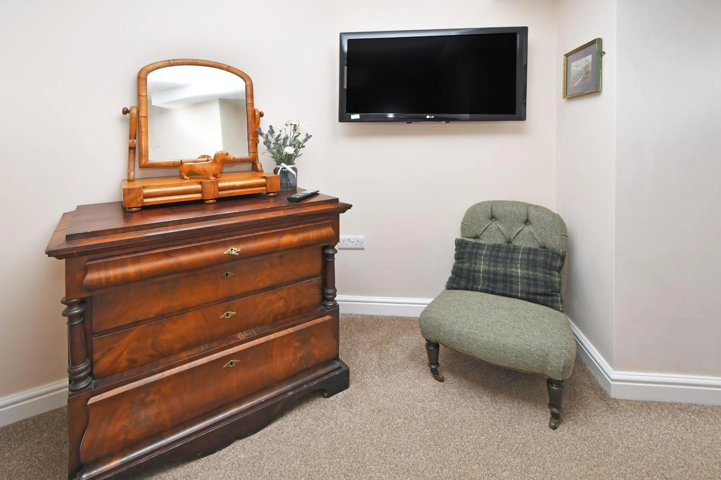 TV and multimedia in The Fountain Inn