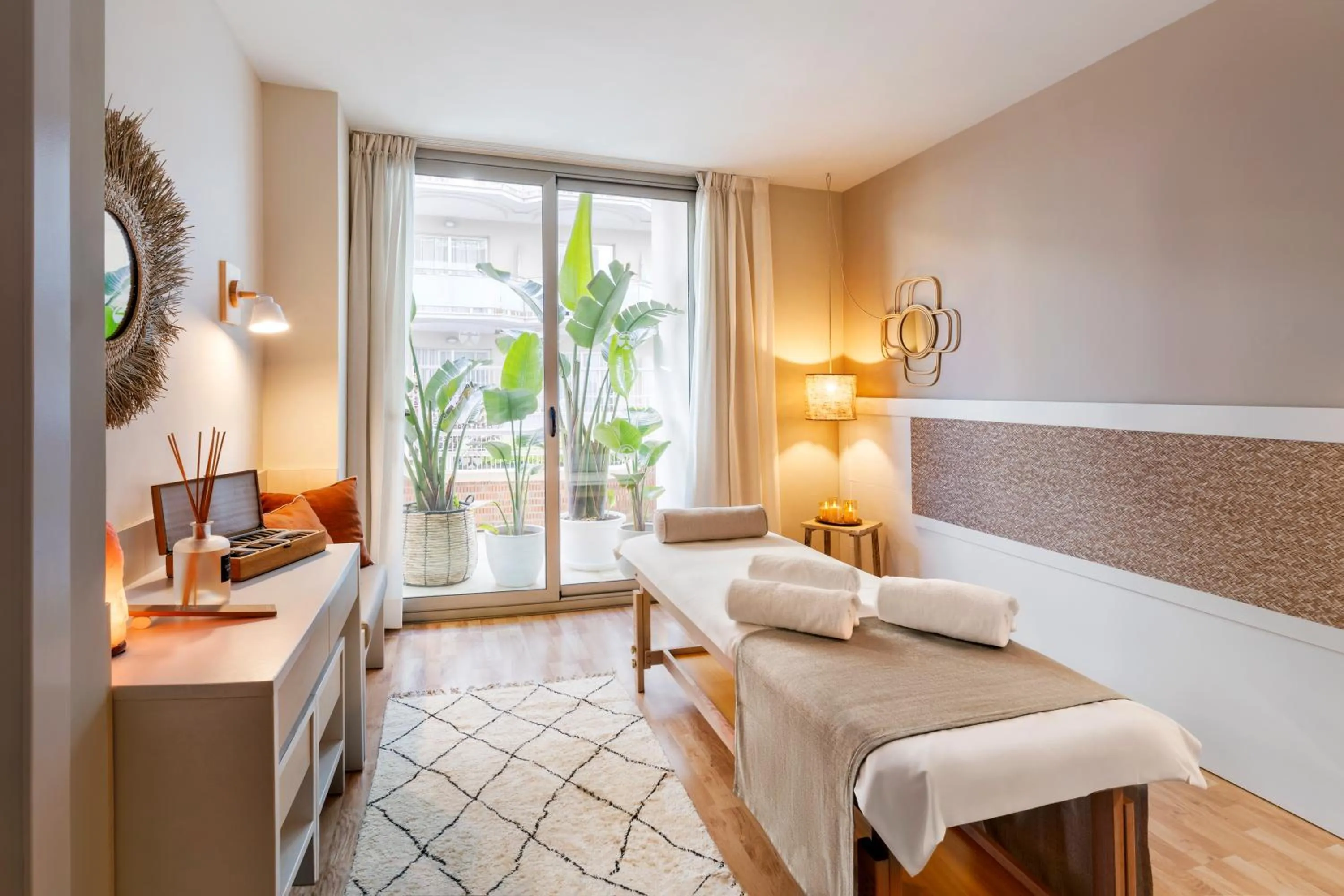 Massage, Bed in Hotel Indalo Park