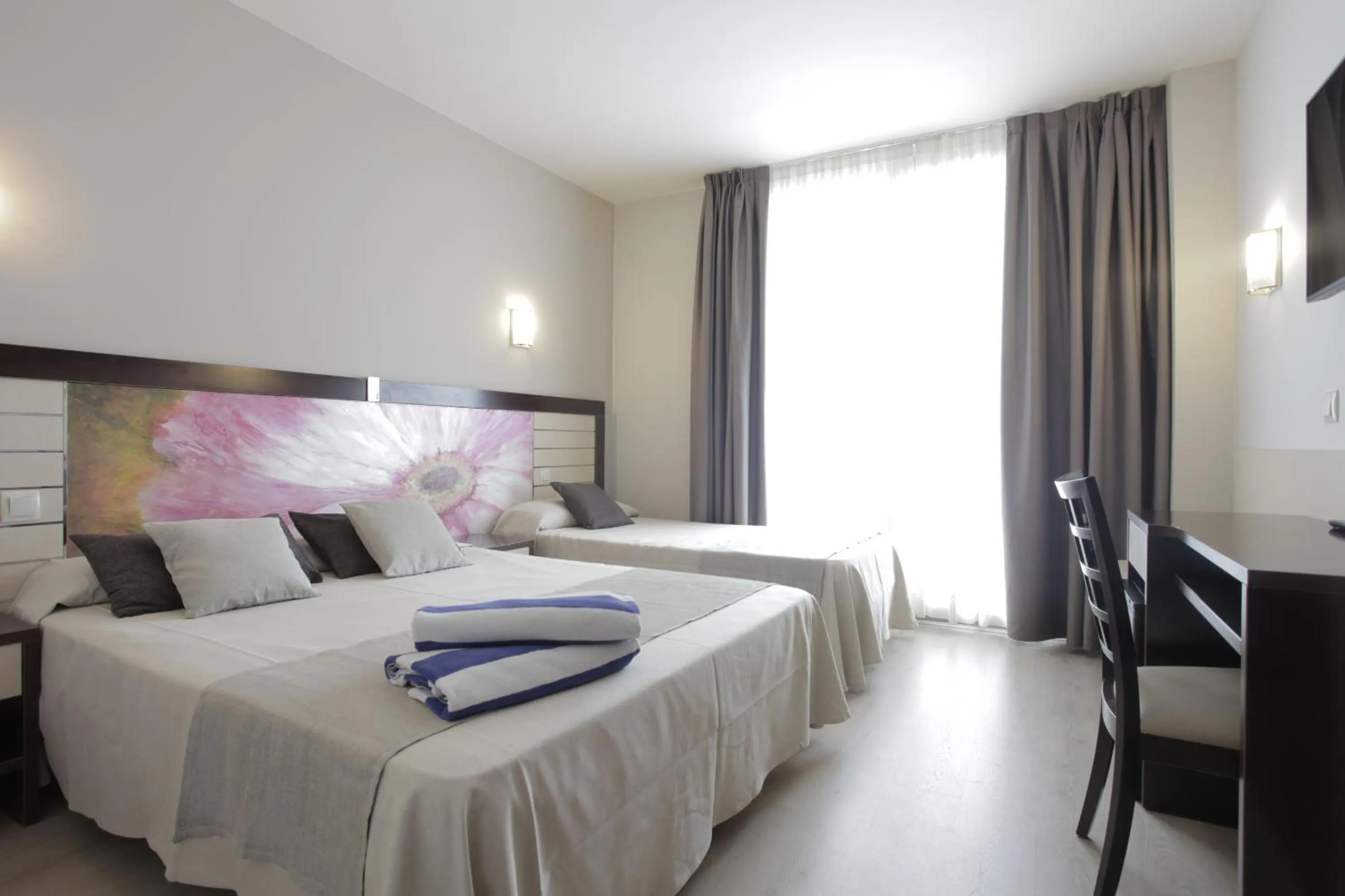 Bed in Hotel Indalo Park