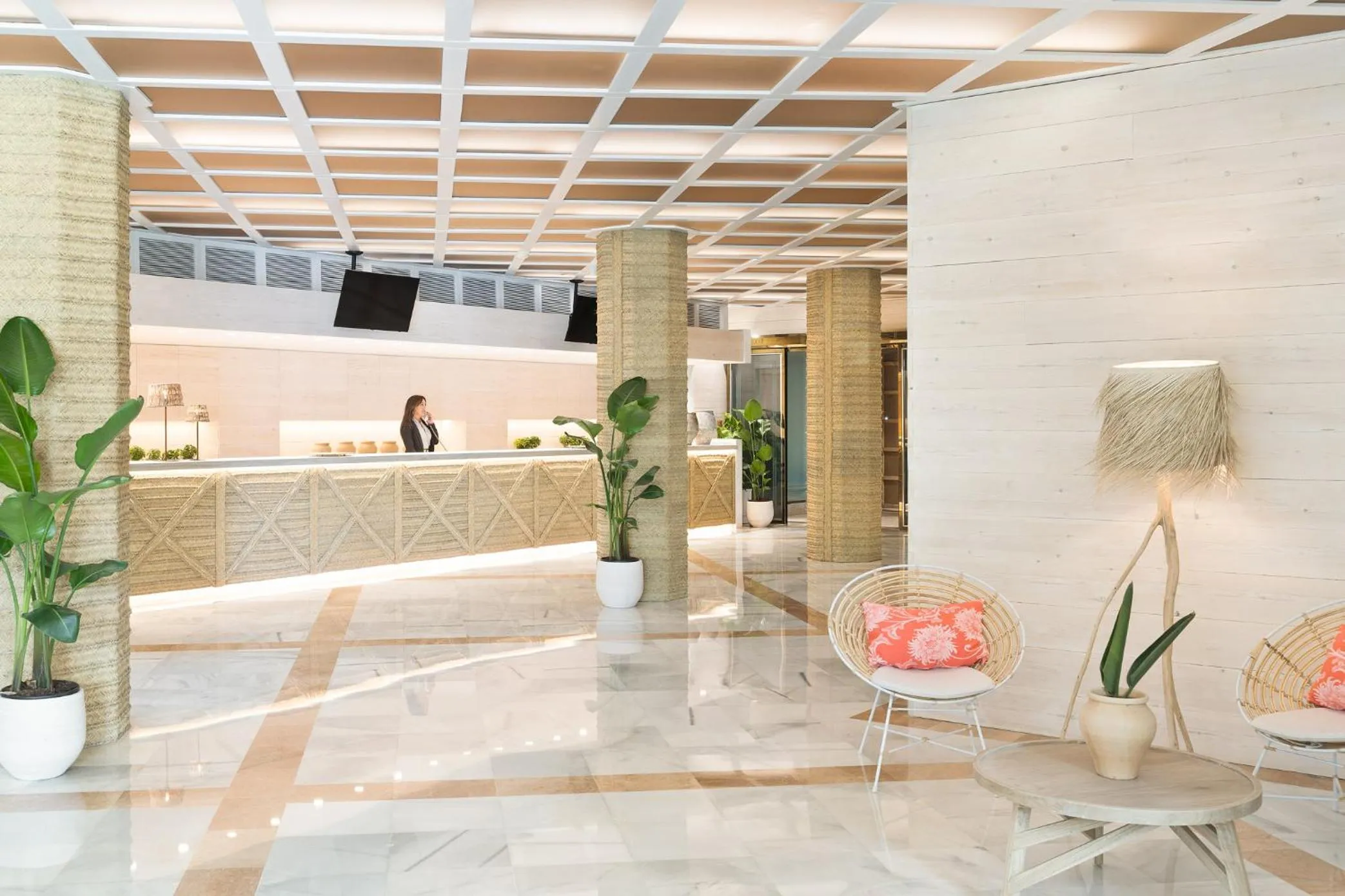 Lobby or reception in Hotel Indalo Park