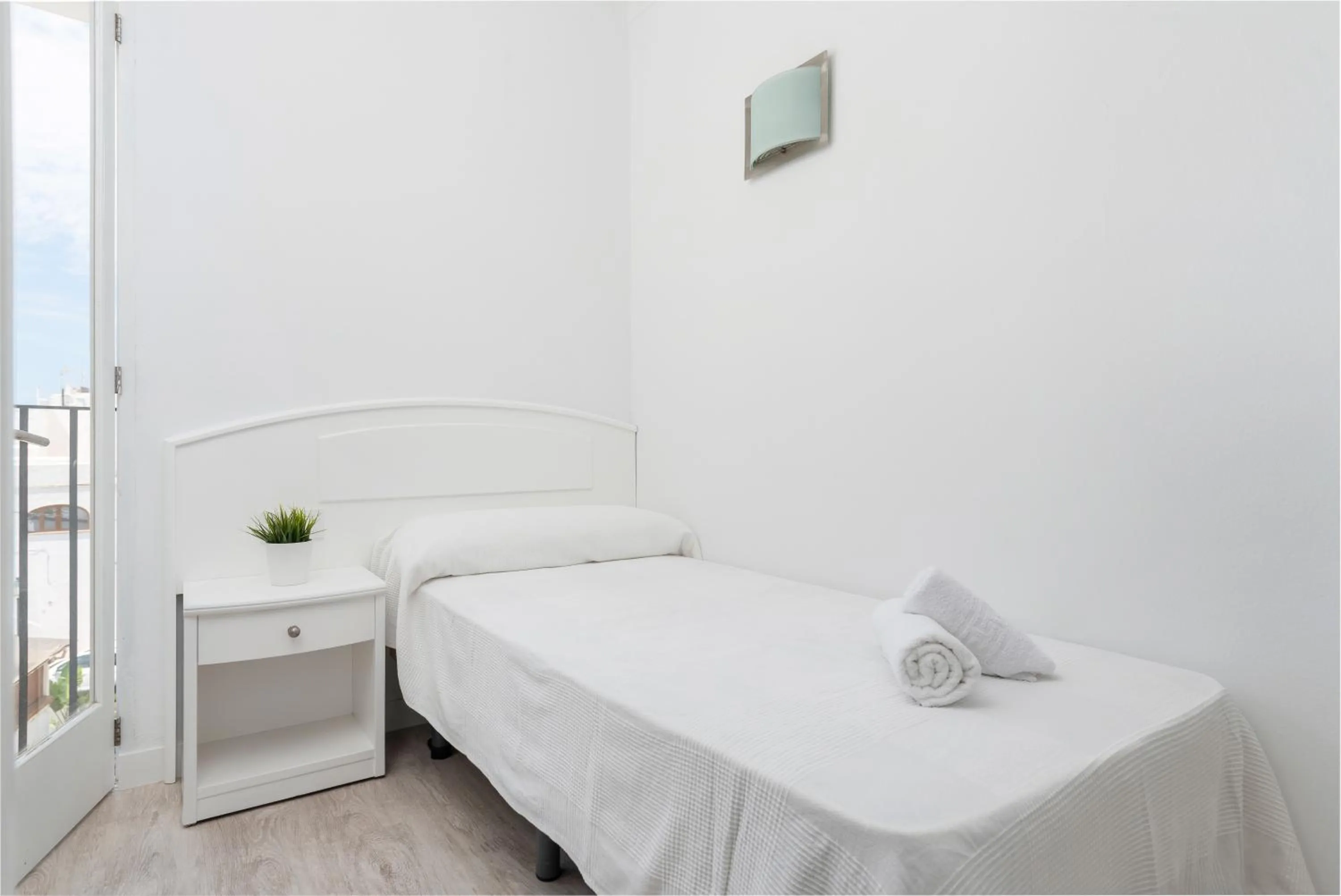 Bedroom, Bed in Hostal Talamanca