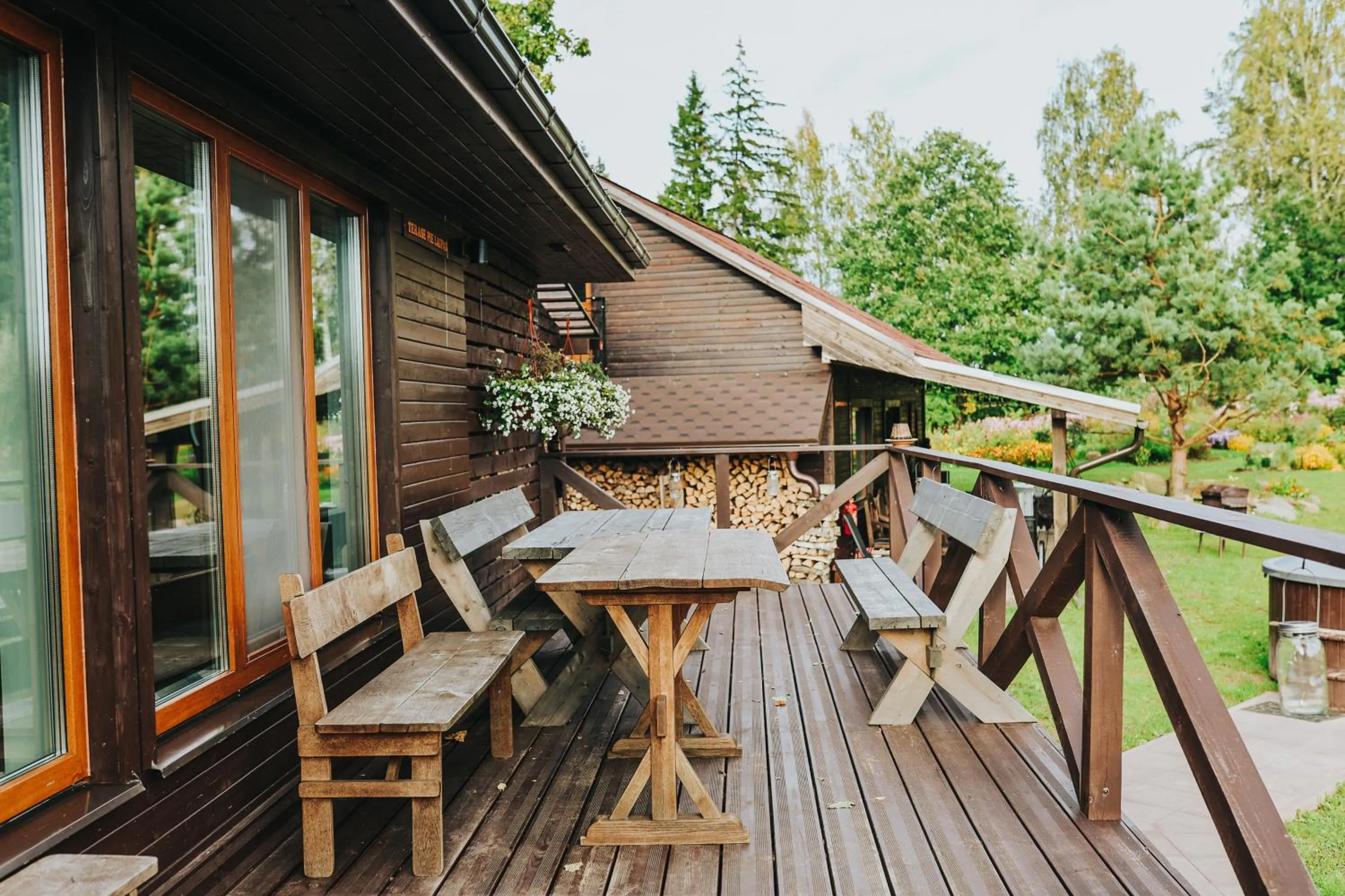 Patio in Weavers' Guest House Kalndaki
