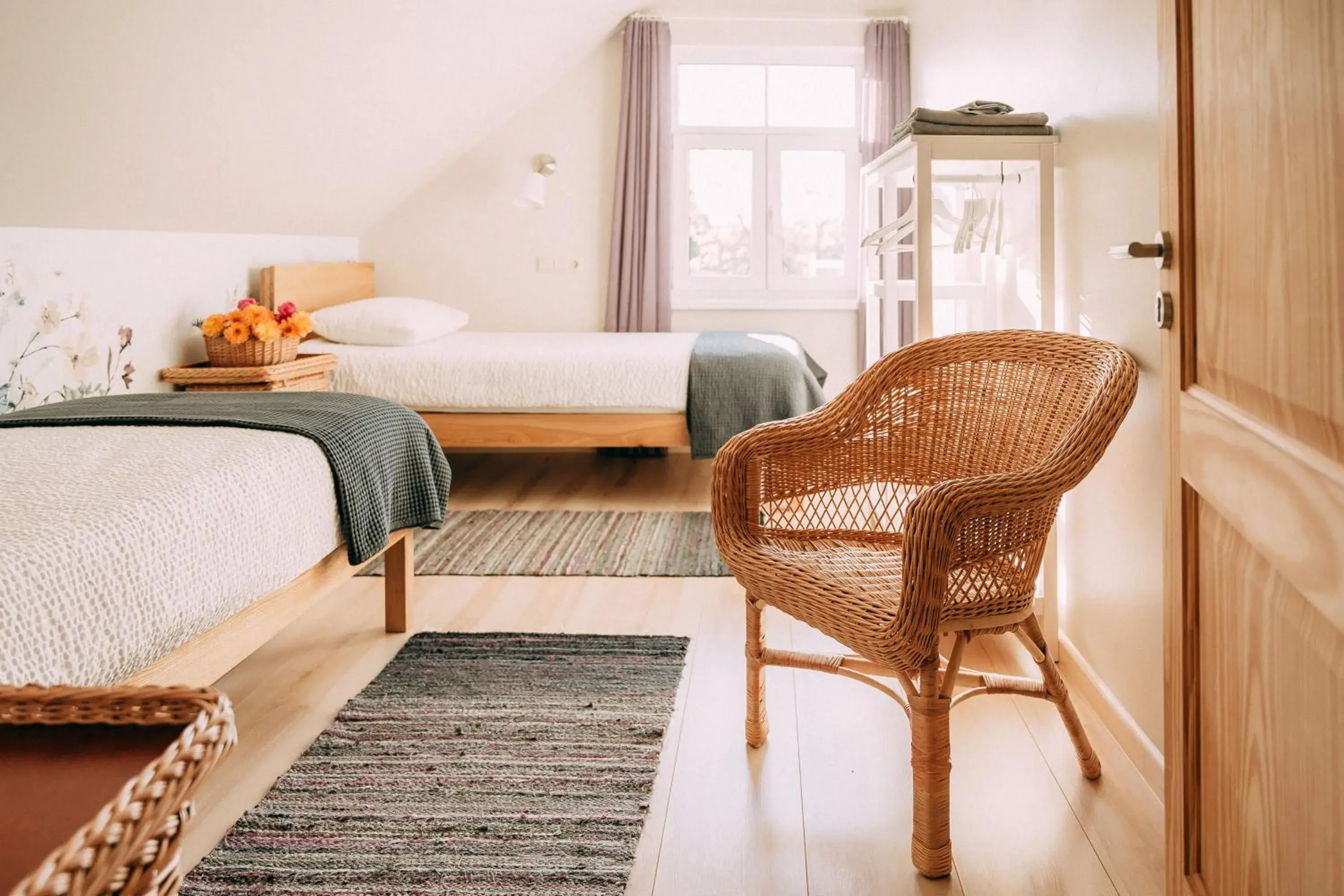 Family Room with Shower in Weavers' Guest House Kalndaki Family Room with Shower in Weavers' Guest House Kalndaki