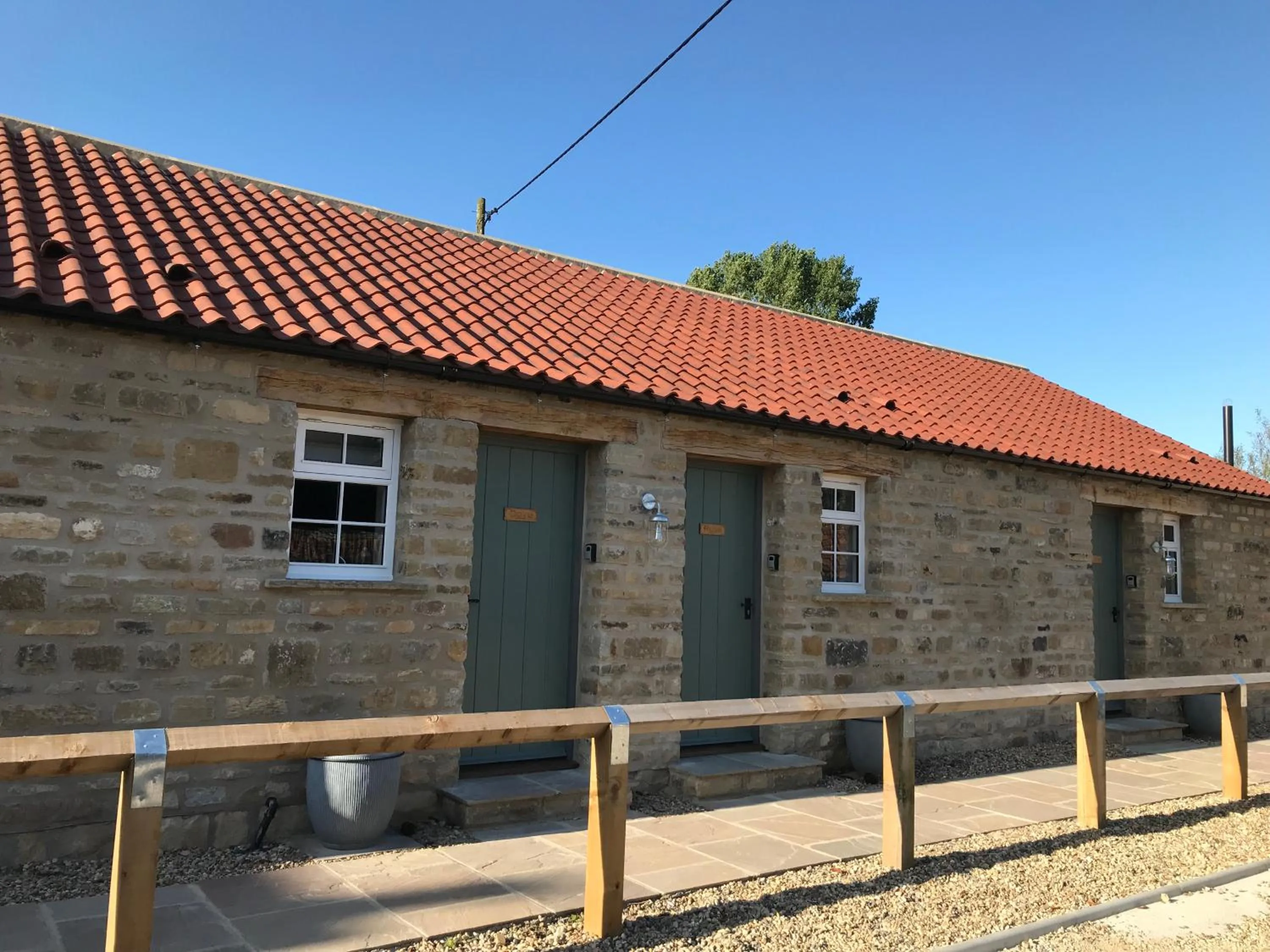 Property building in The Crown, Hutton le Hole