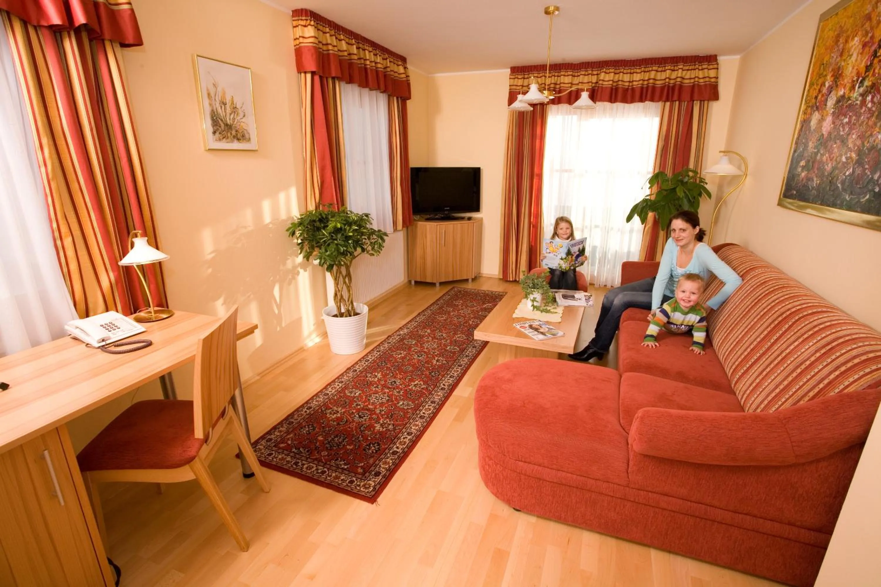 TV and multimedia in Hotel Garni Dorferwirt am Irrsee