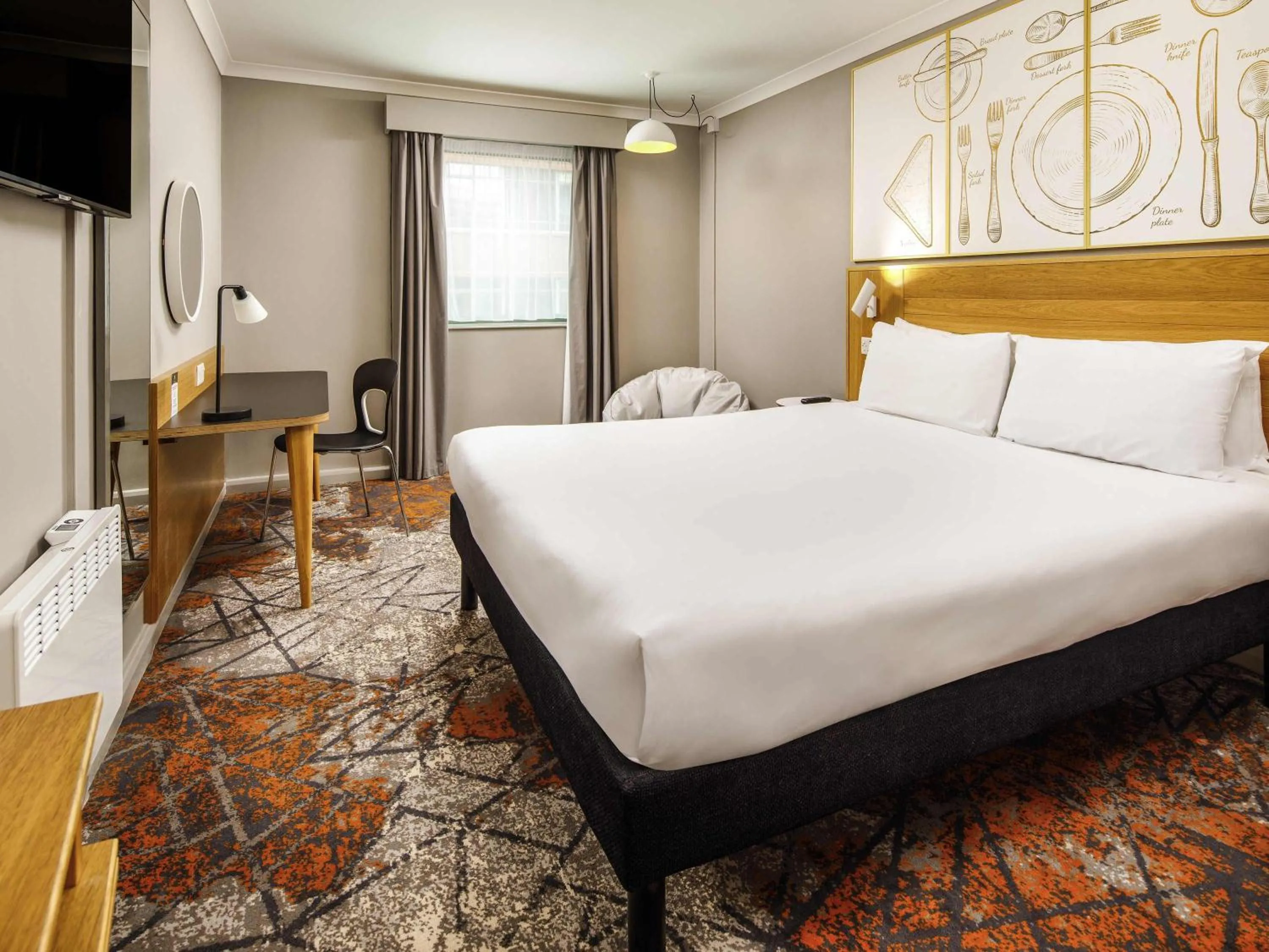 Bedroom, Bed in ibis Styles Birmingham Centre