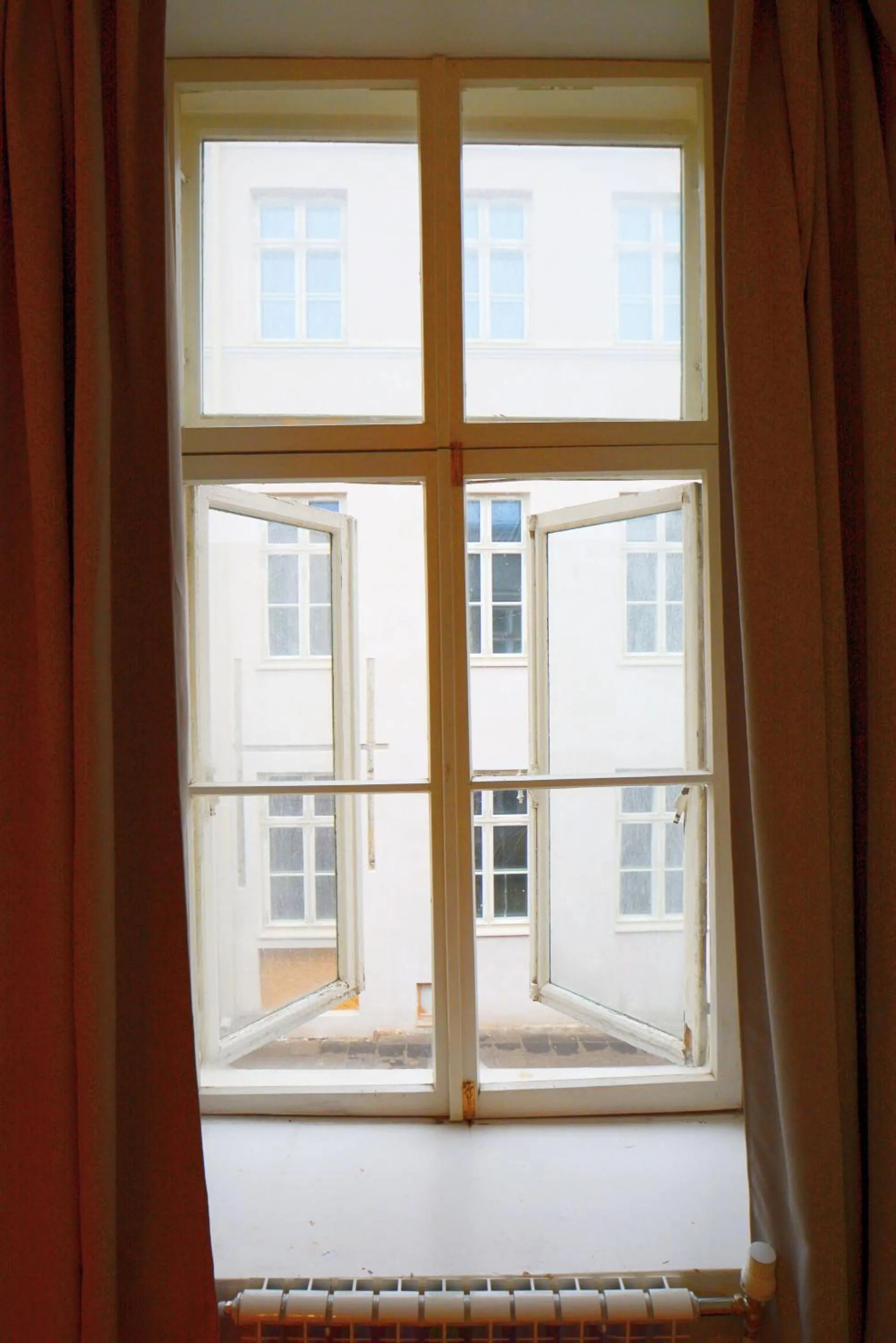 The Monks Bunk Hostel & Bar