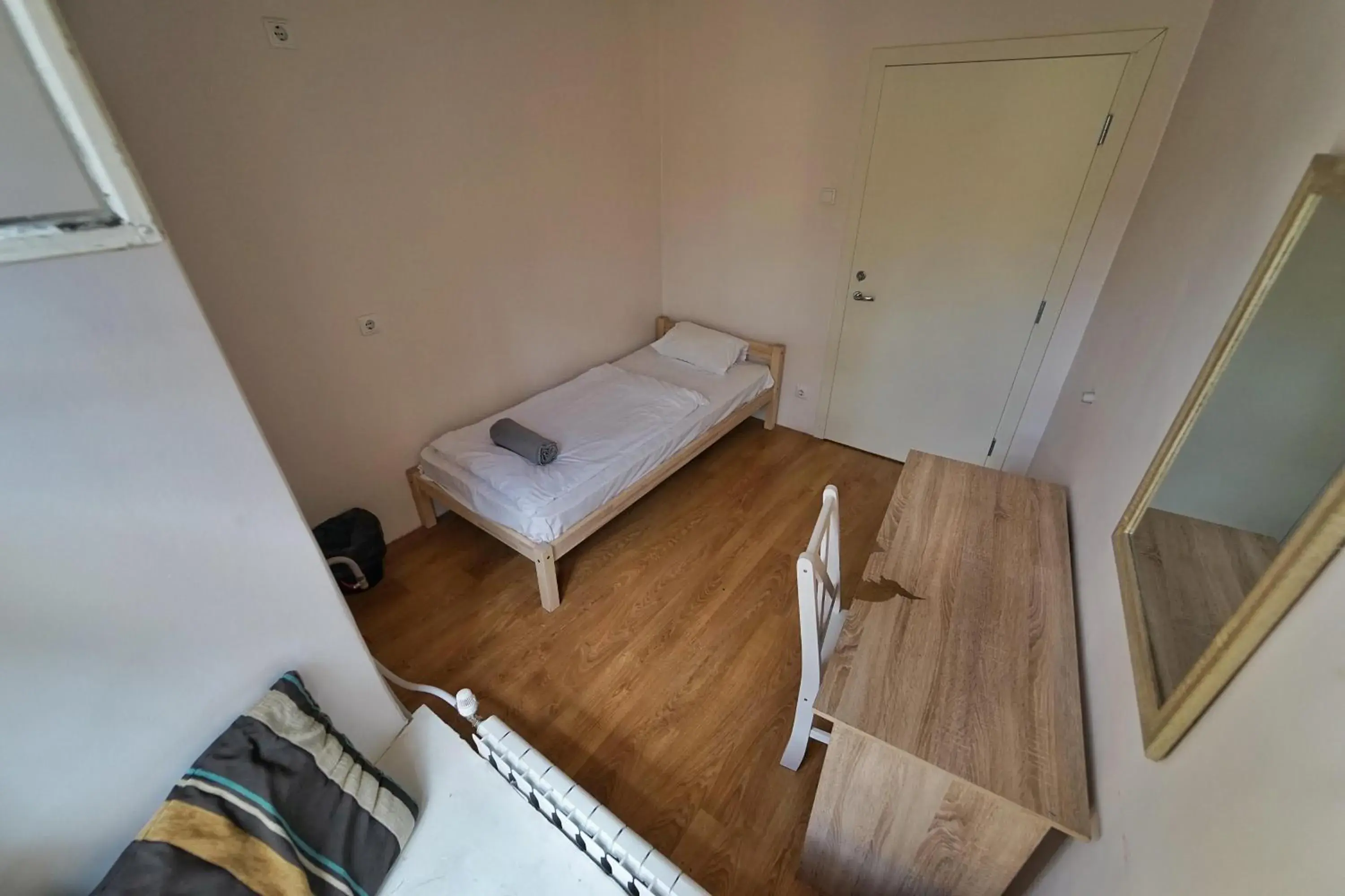 Small Single Room in The Monks Bunk Hostel & Bar Small Single Room in The Monks Bunk Hostel & Bar