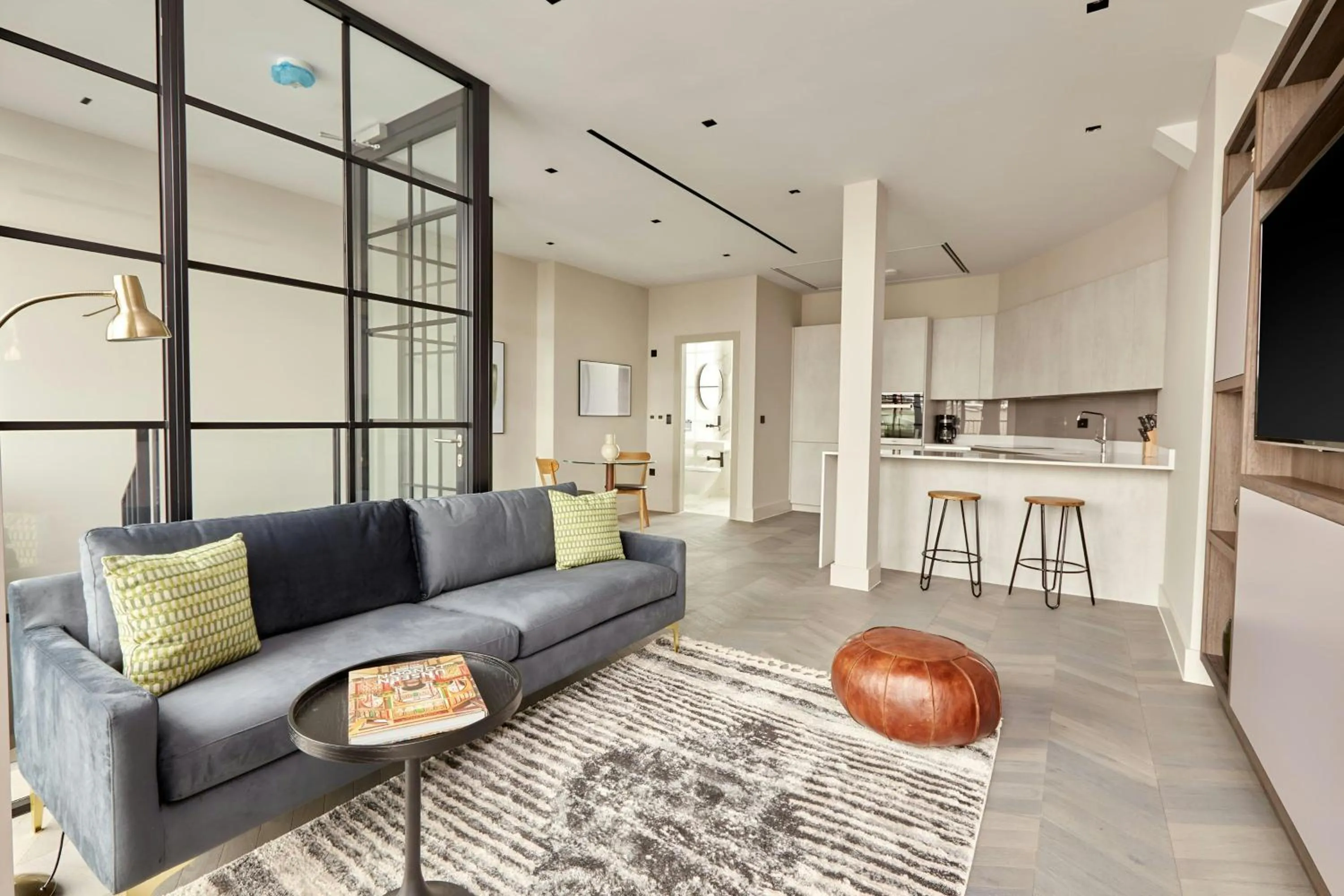 Living room in Sonder by Marriott Bonvoy Back Hill Apartments Clerkenwell