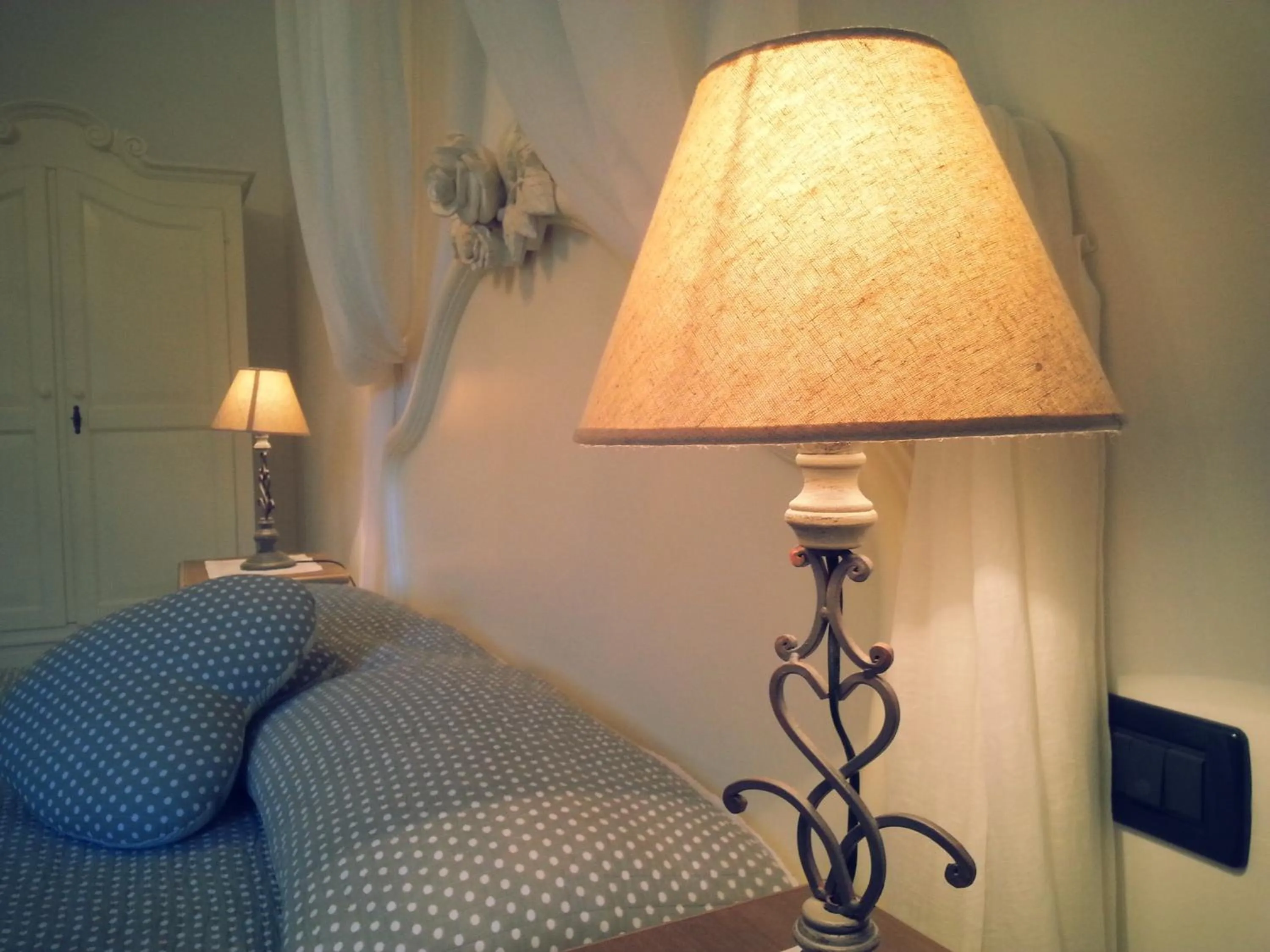 Decorative detail, Bed in Willaria Country House