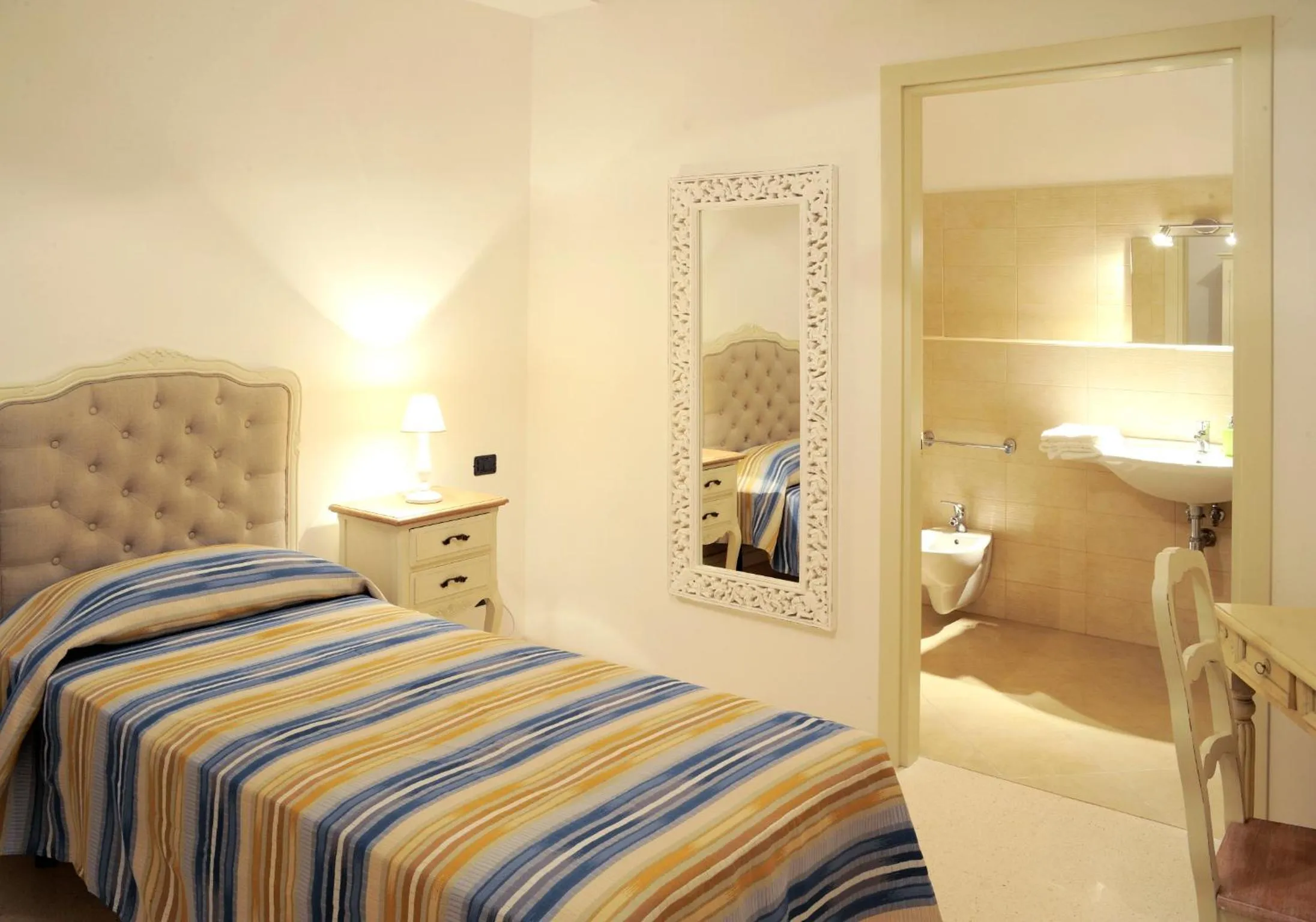 Bedroom, Bed in Willaria Country House