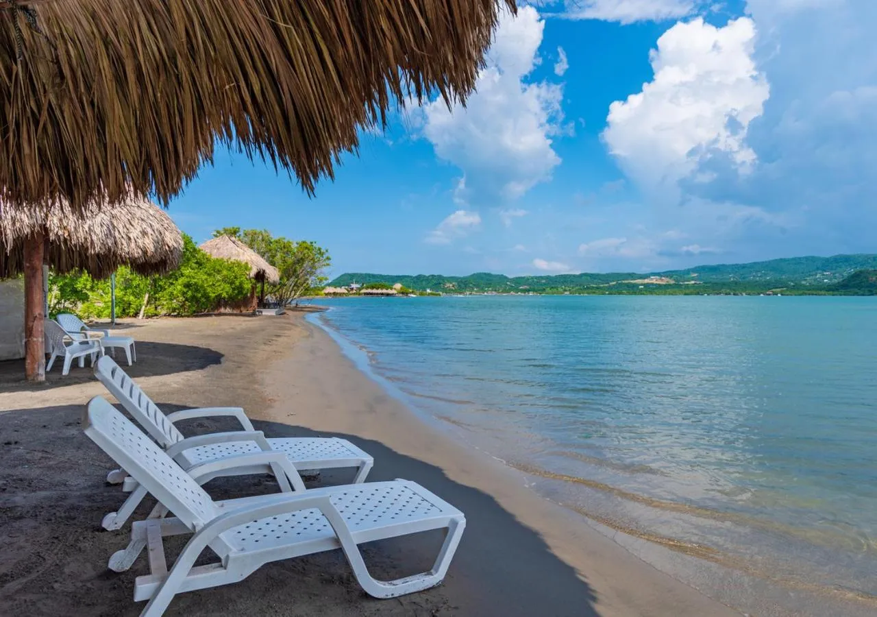 Restaurant/places to eat in Marina Puerto Velero