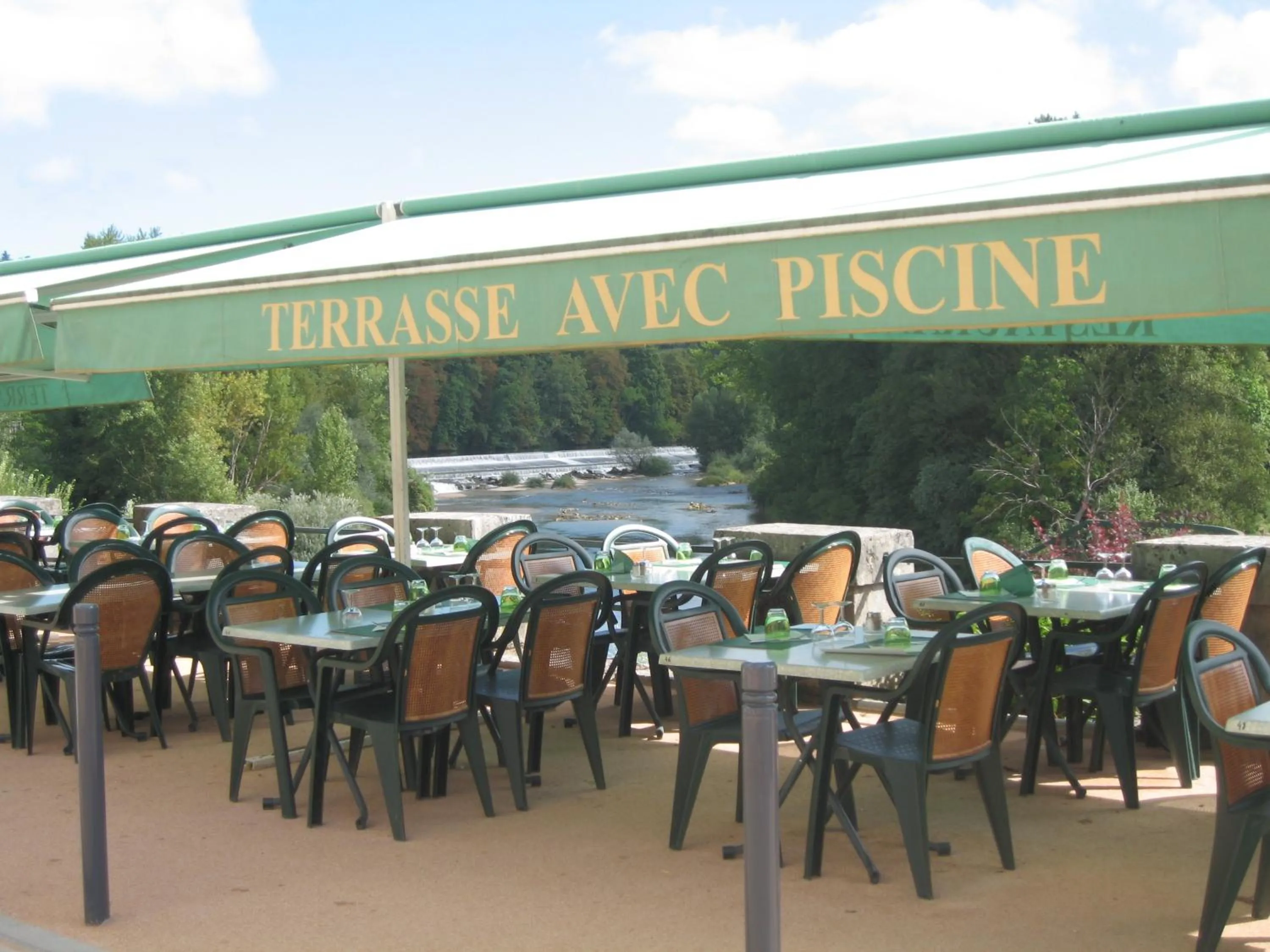 Restaurant/places to eat in Au Faisan Doré