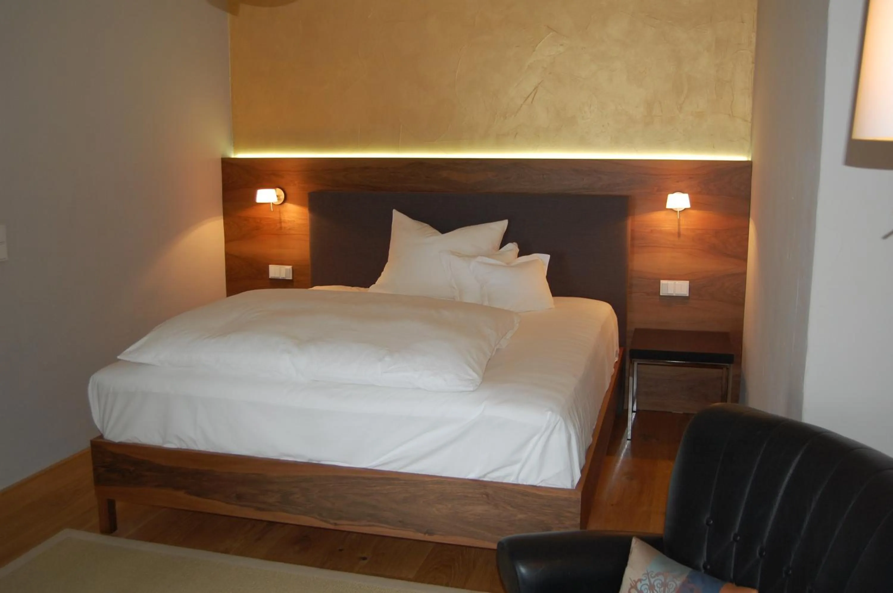 Decorative detail, Bed in Frühstückshotel im Goldschmiedehaus