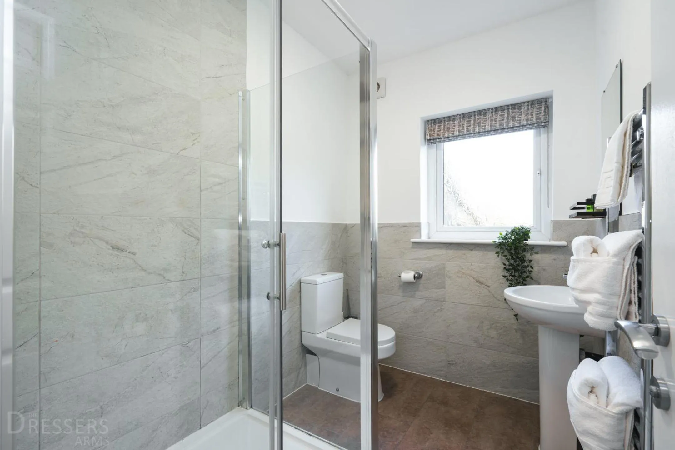 Rooms at The Dressers Arms