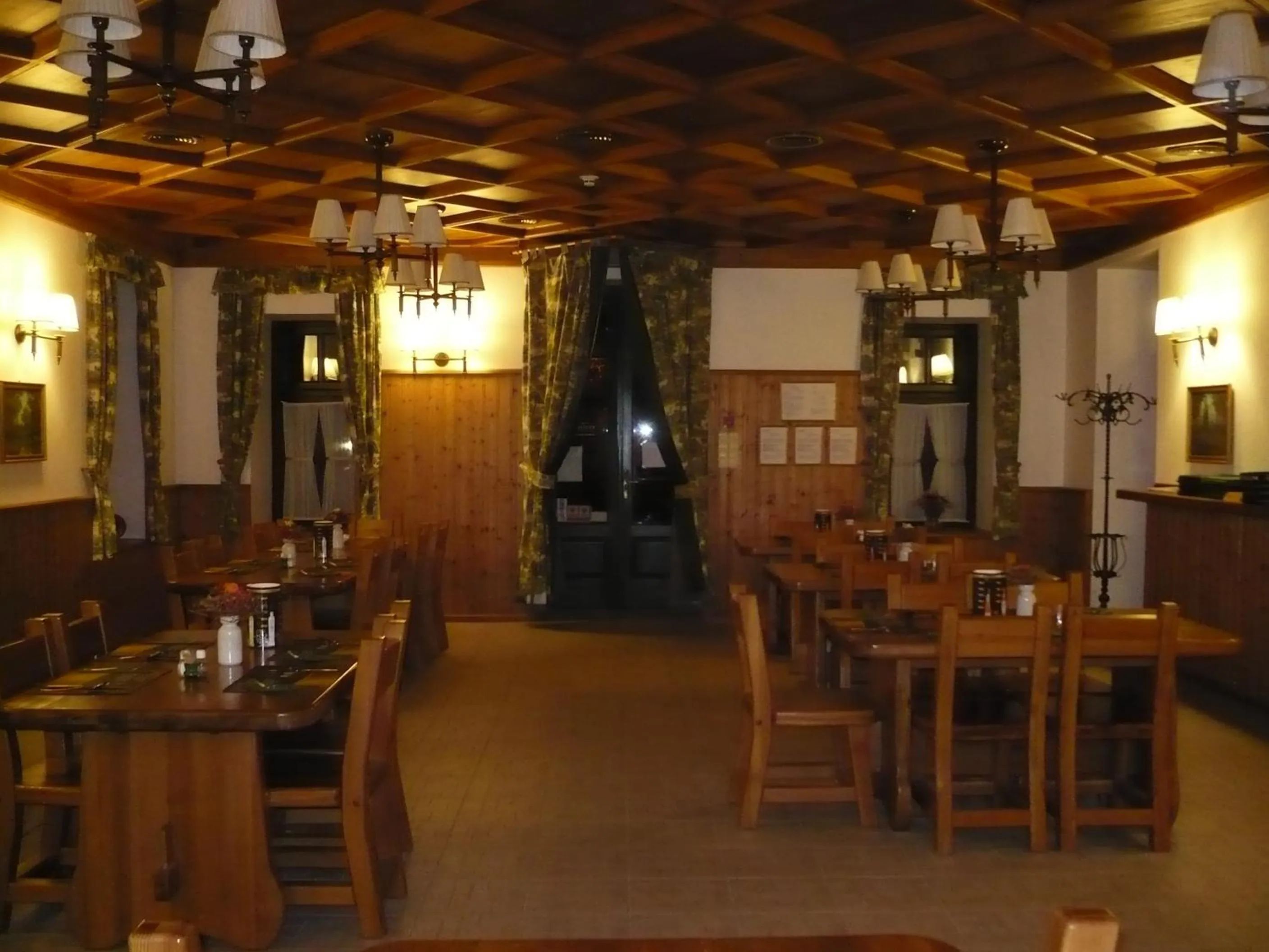 Property building in St. Hubertus Étterem és Panzió