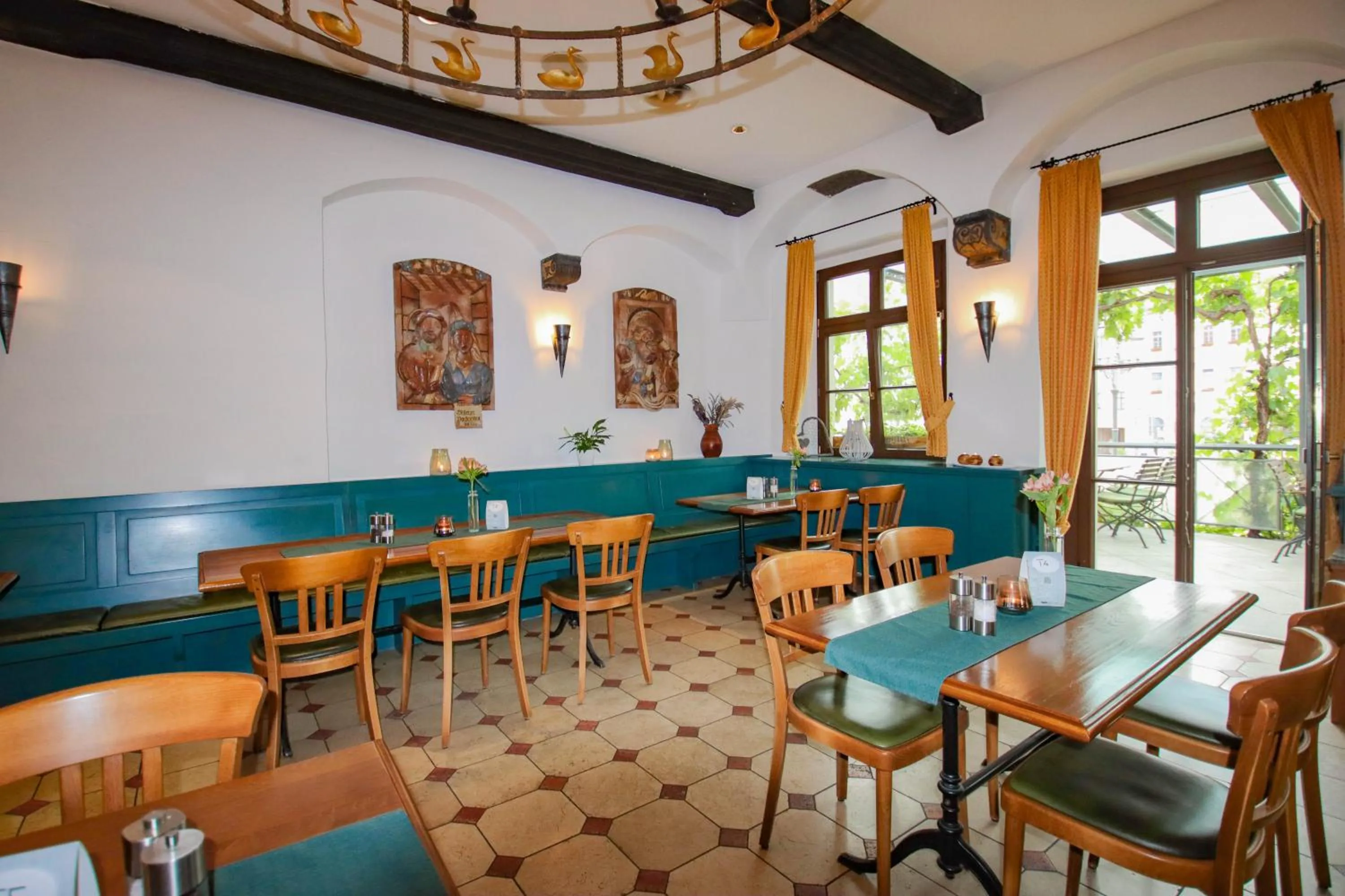 Restaurant/places to eat in Gasthaus Zum Schwan