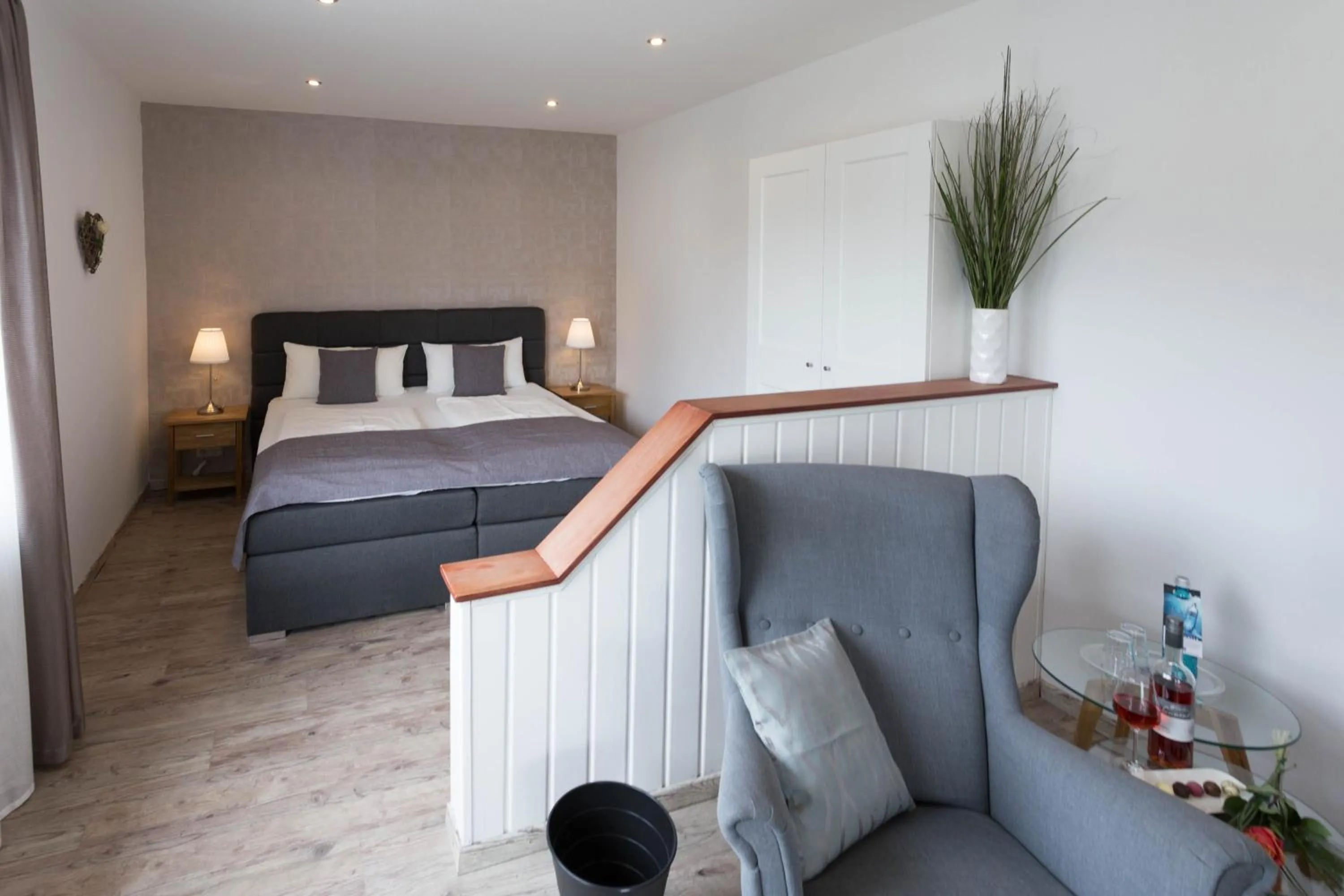 Bedroom, Bed in Hotel Restaurant Sonnenlay