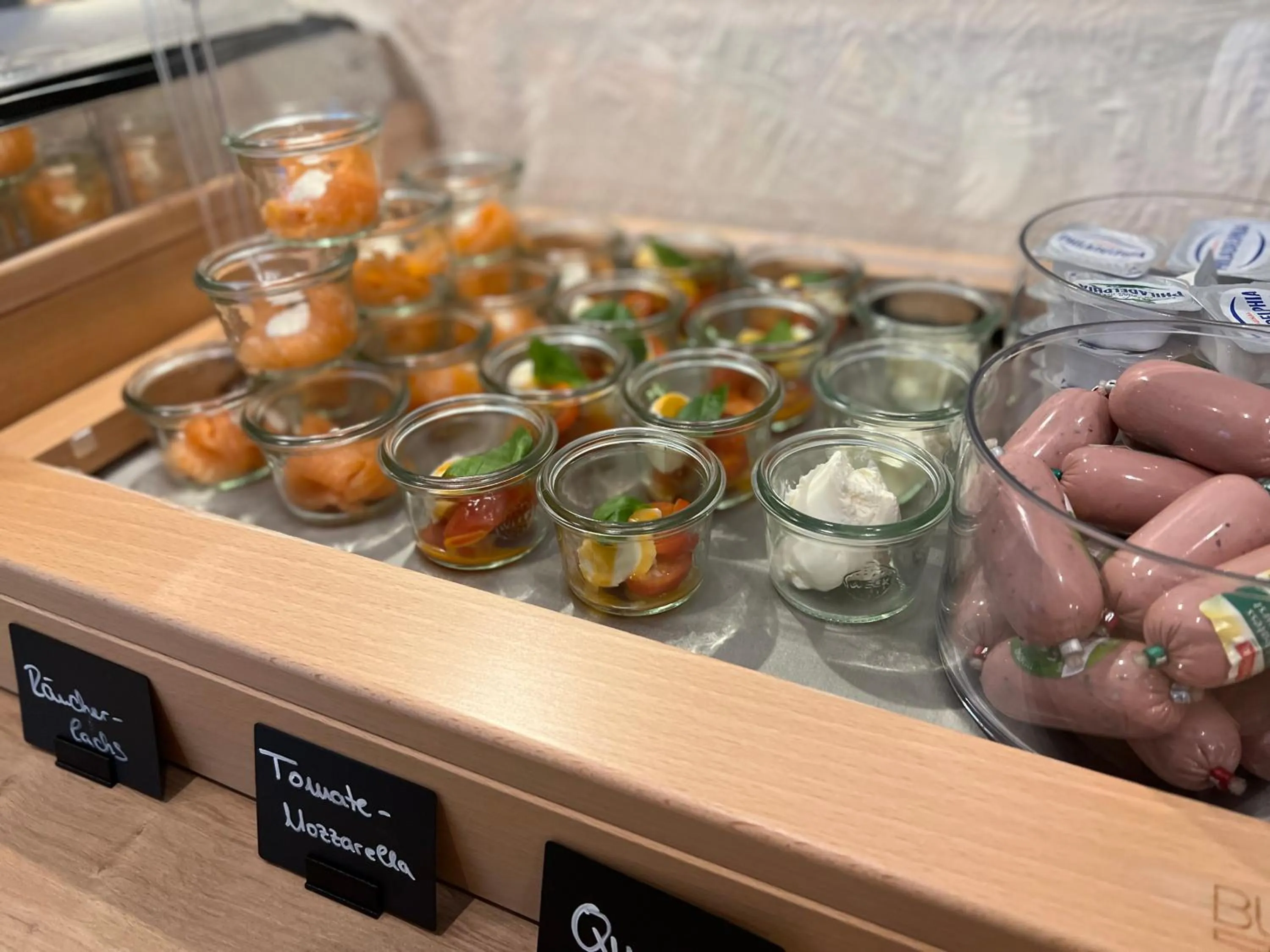 Food and drinks in Hotel Restaurant Sonnenlay