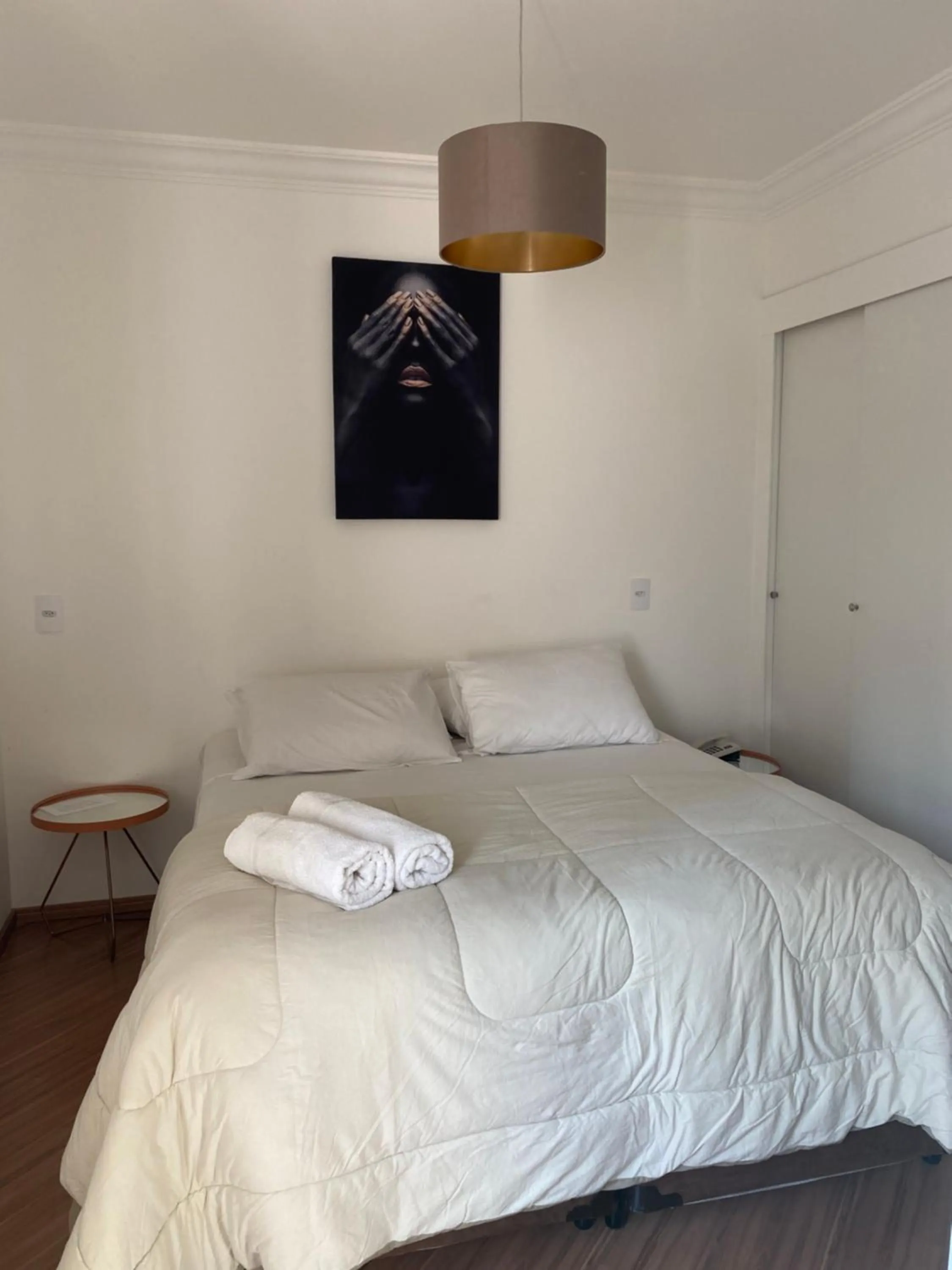 Bed in Oscar Freire Flat SP