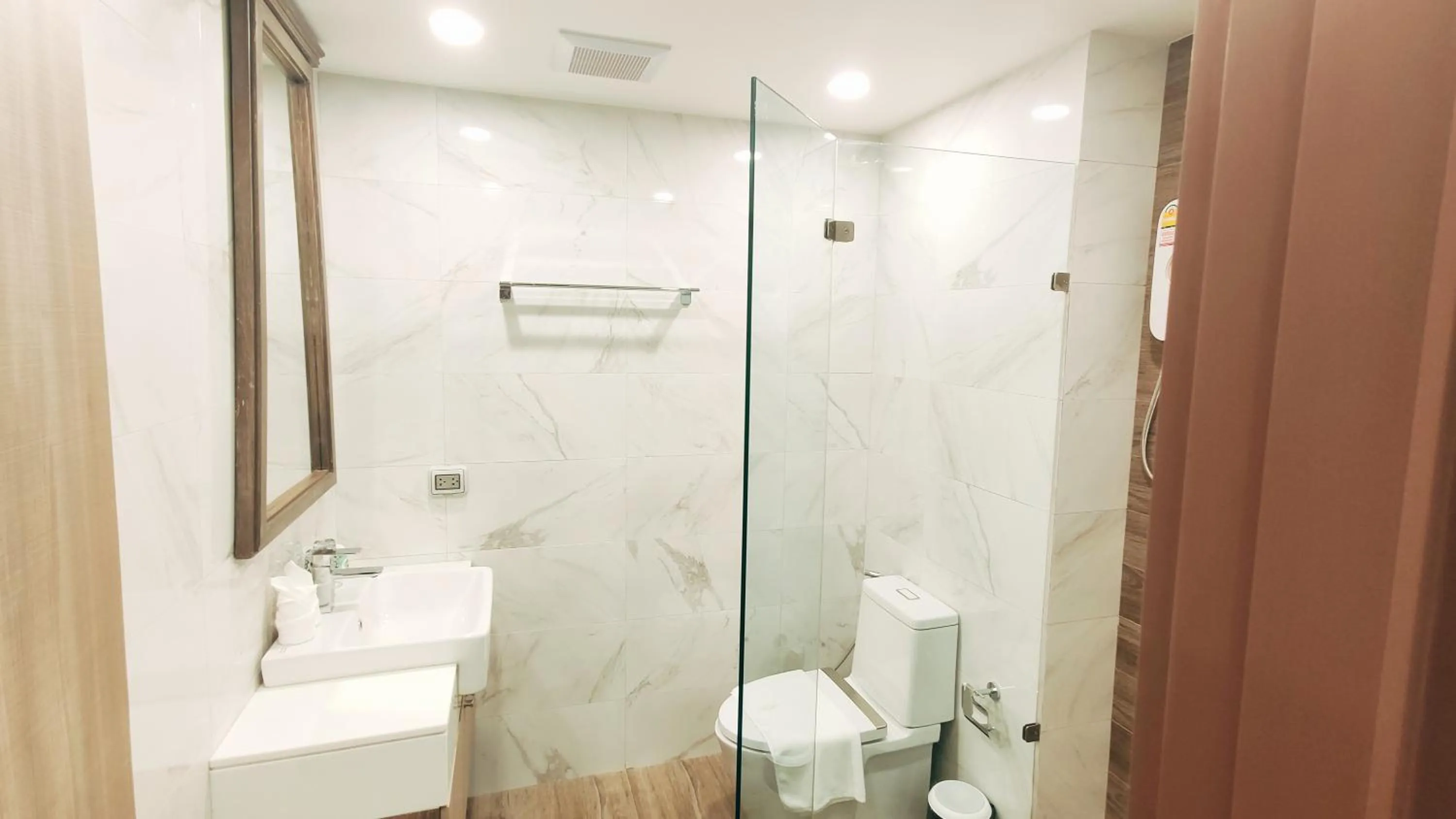 Toilet in Pleasant Chiangmai