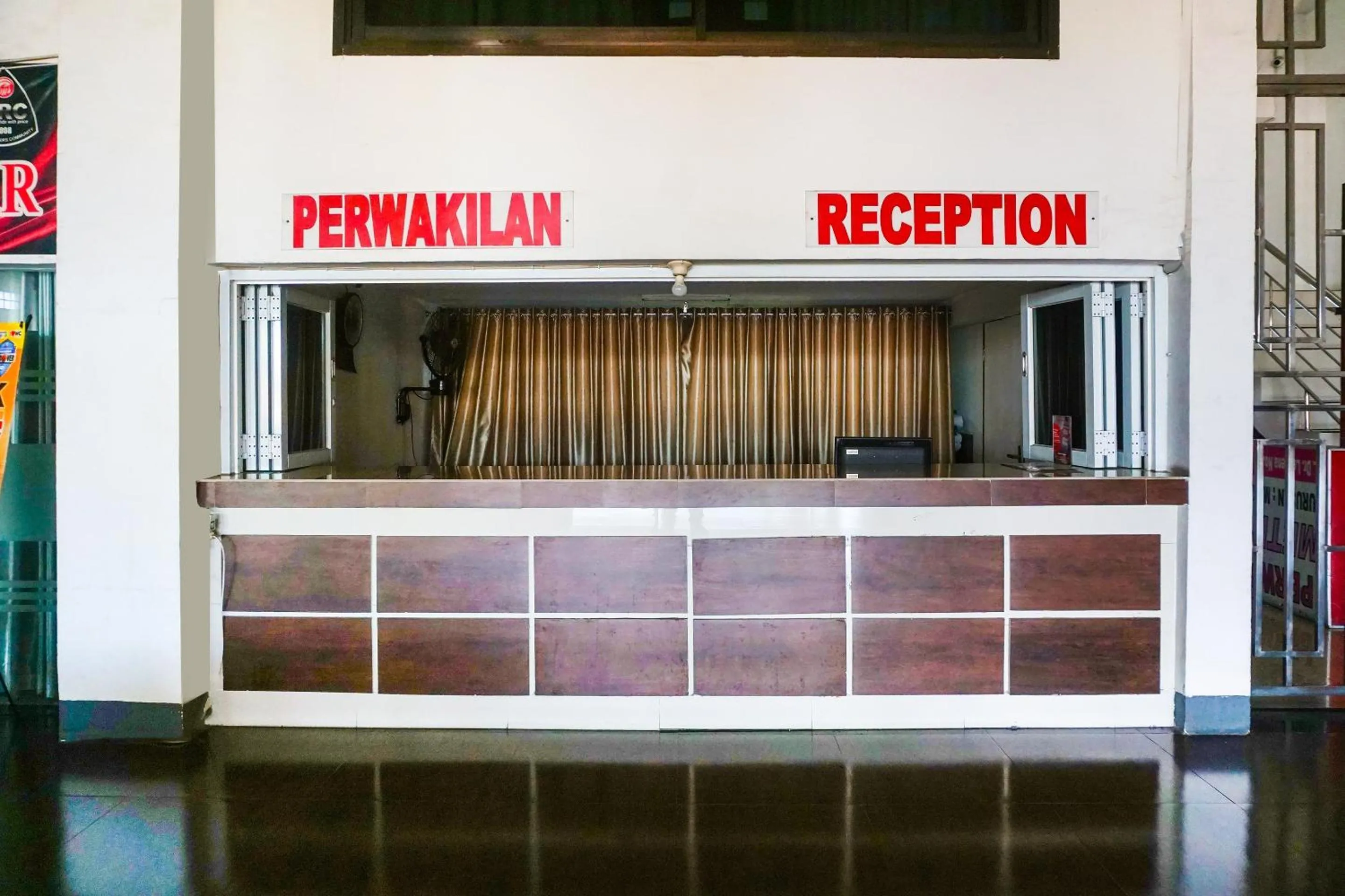 Lobby or reception in OYO Flagship 91534 Wisma Metro Permai