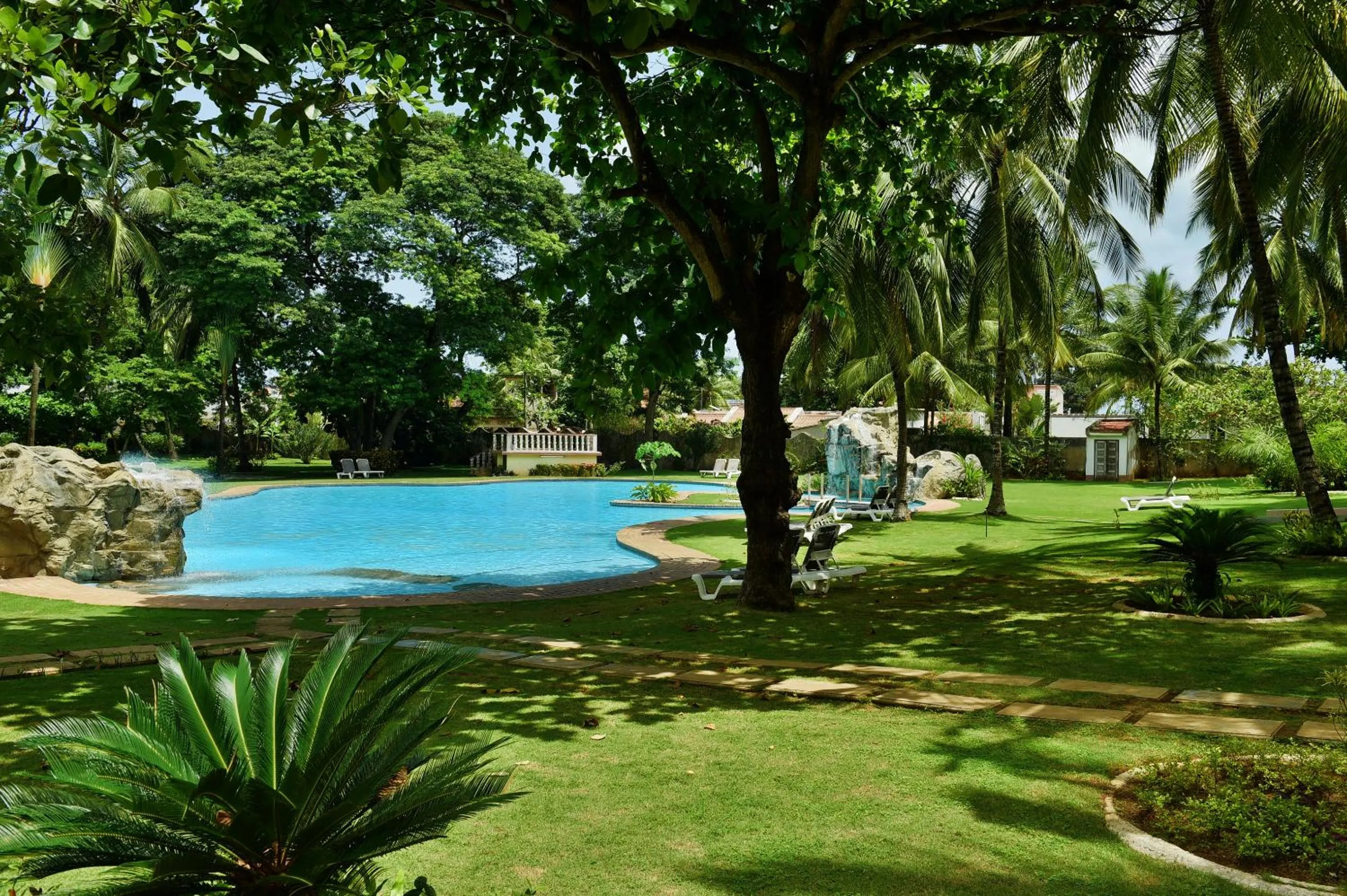 Swimming pool in Pestana Miramar São Tomé