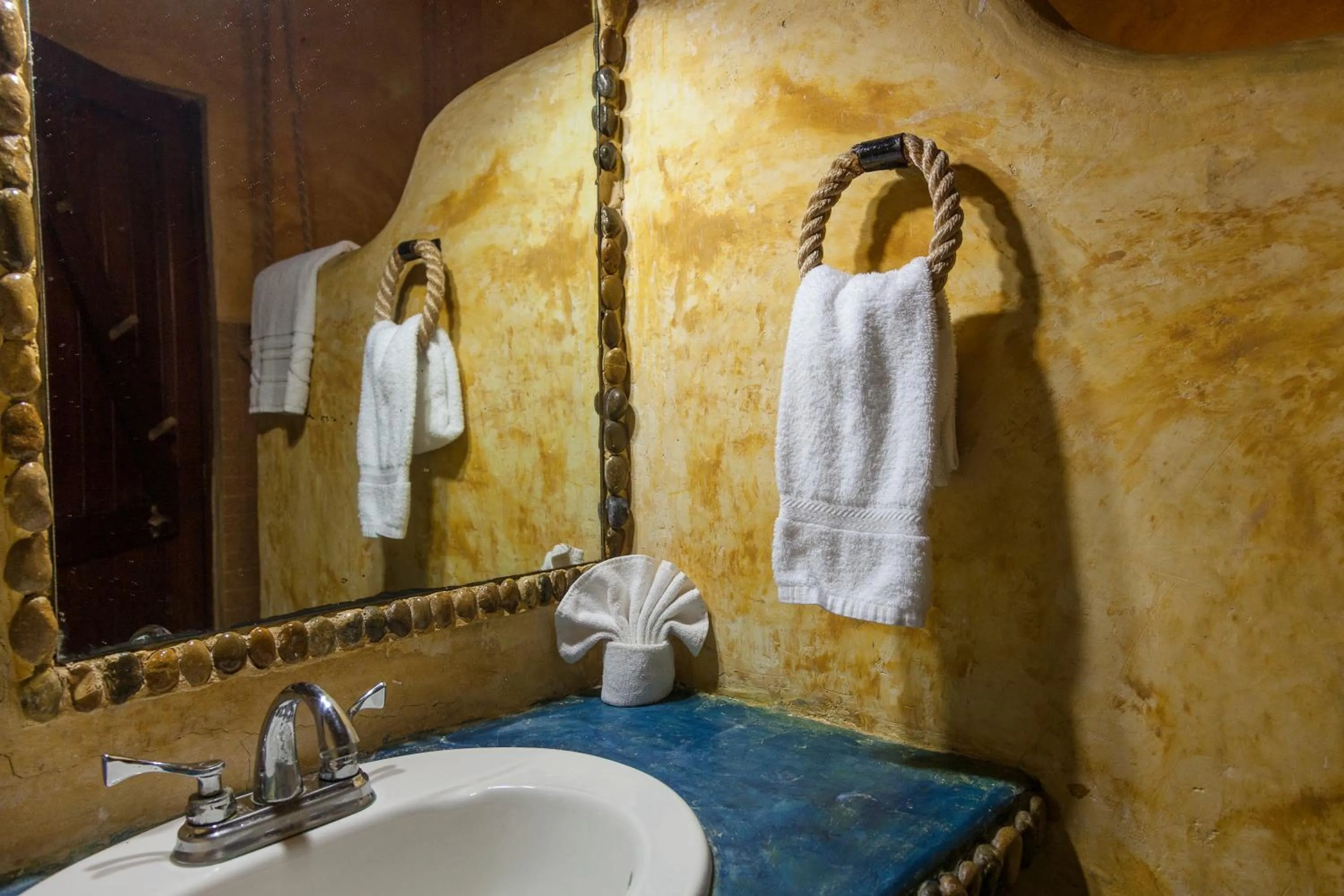 Decorative detail in Blue Angel Resort