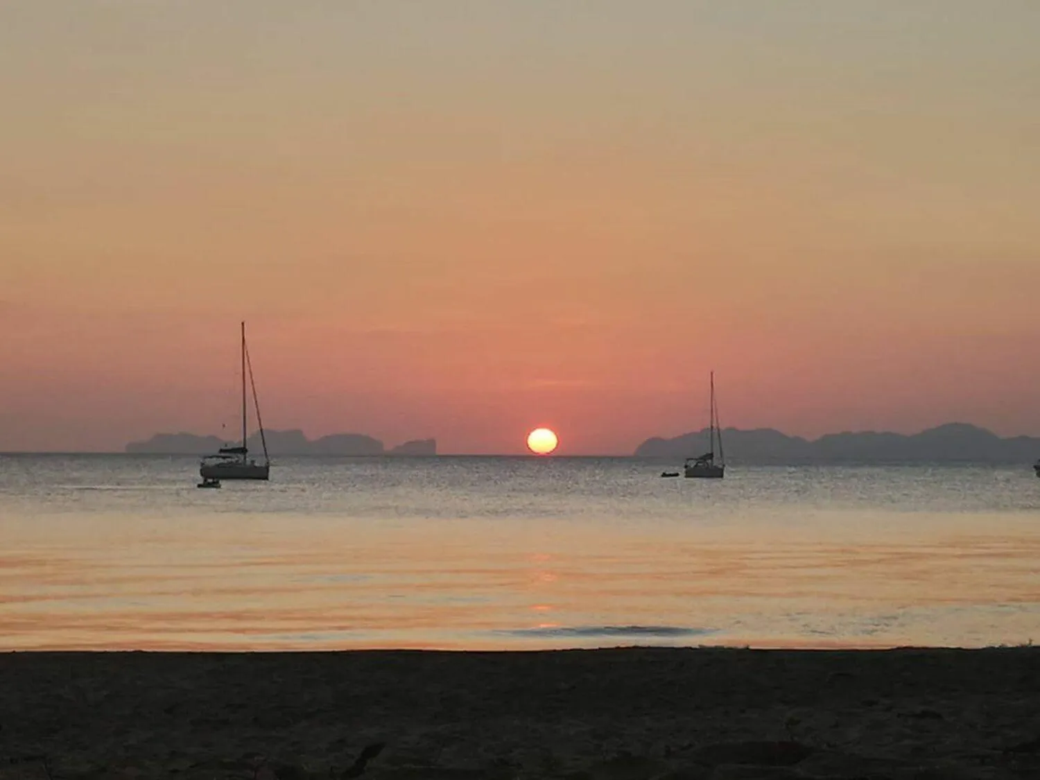 Sunset in Koh Jum Delight Beach