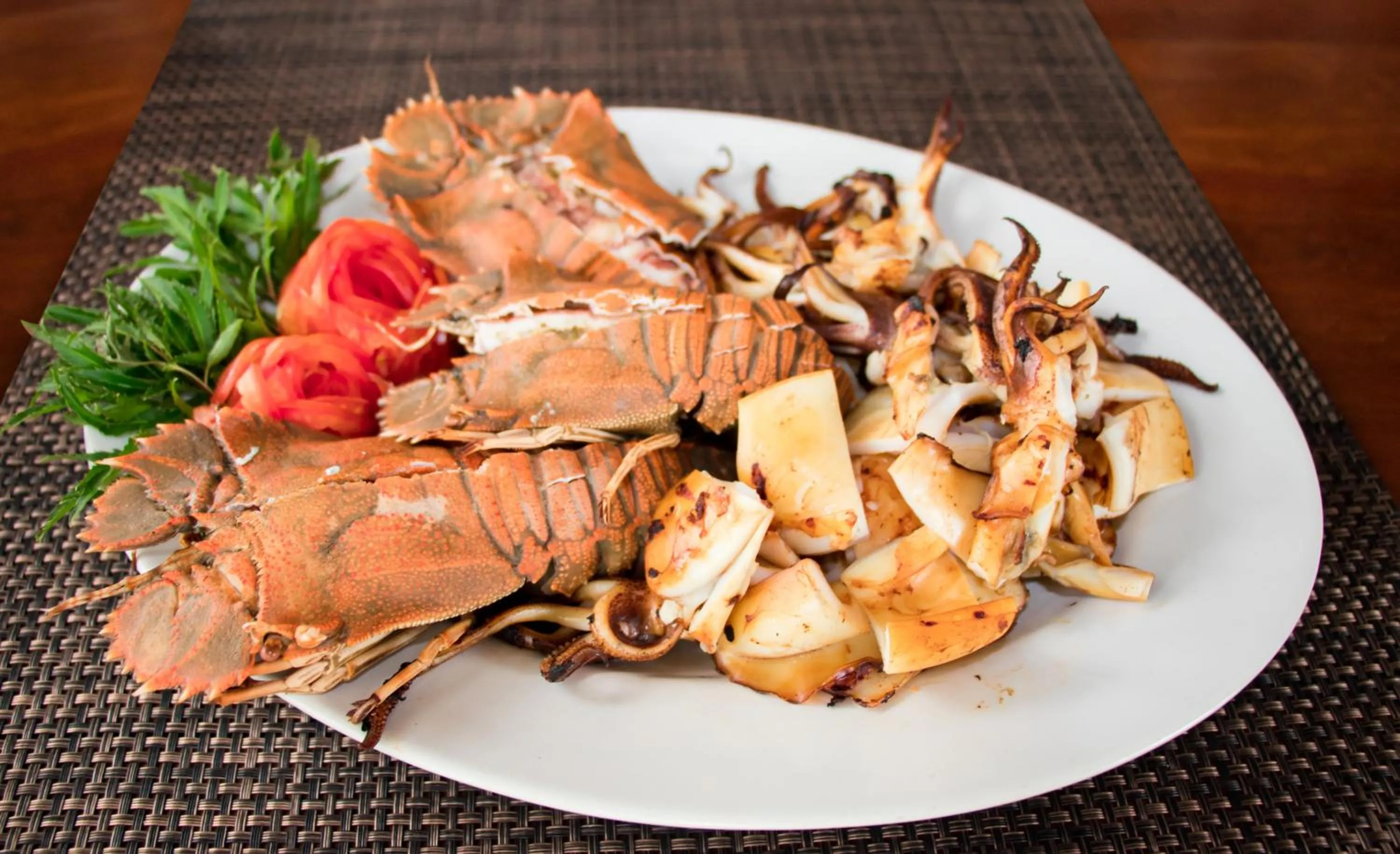 Food and drinks in Koh Jum Delight Beach