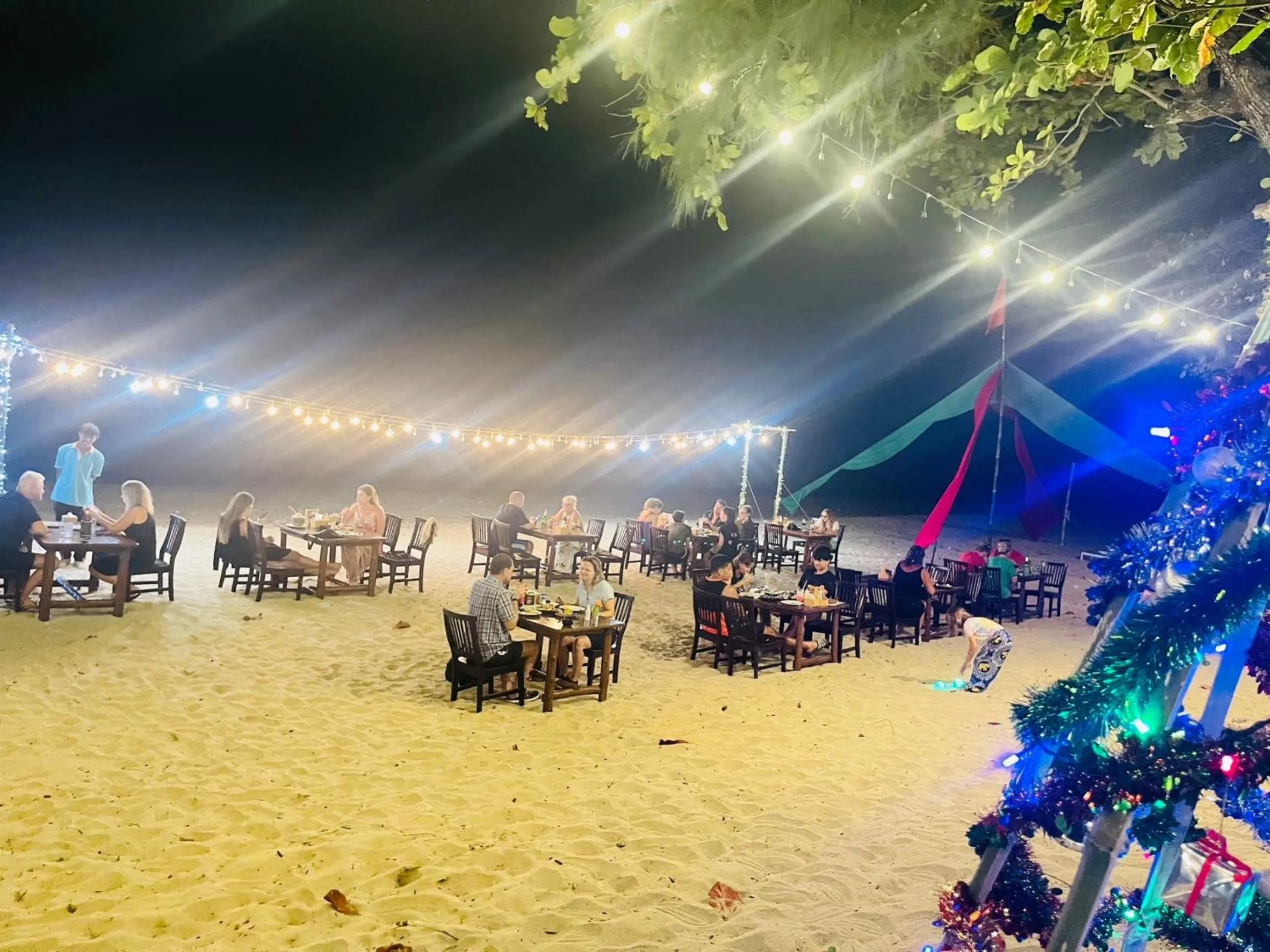 Banquet/Function facilities in Koh Jum Delight Beach