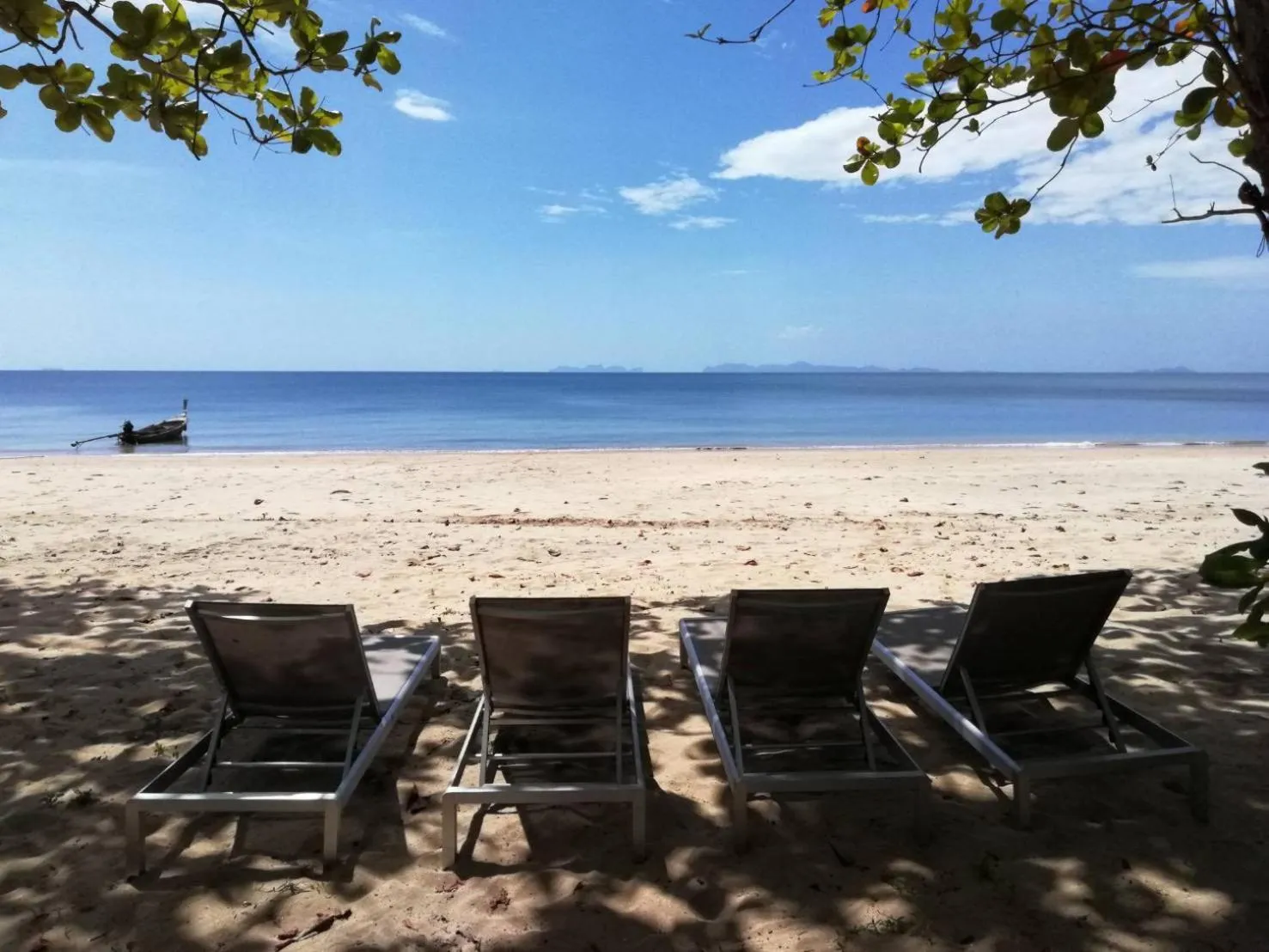 Beach in Koh Jum Delight Beach