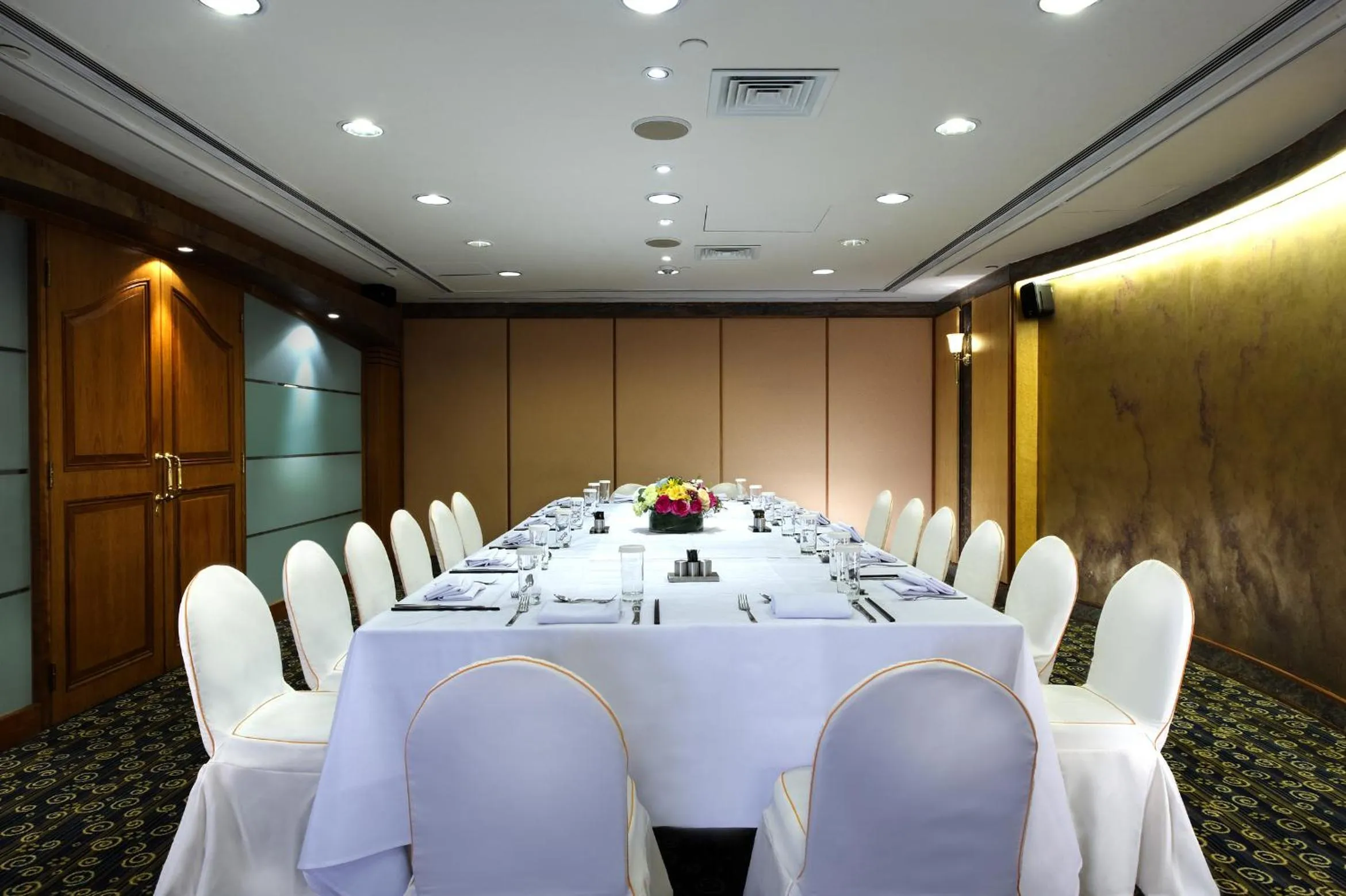 Business facilities in Charterhouse Causeway Bay