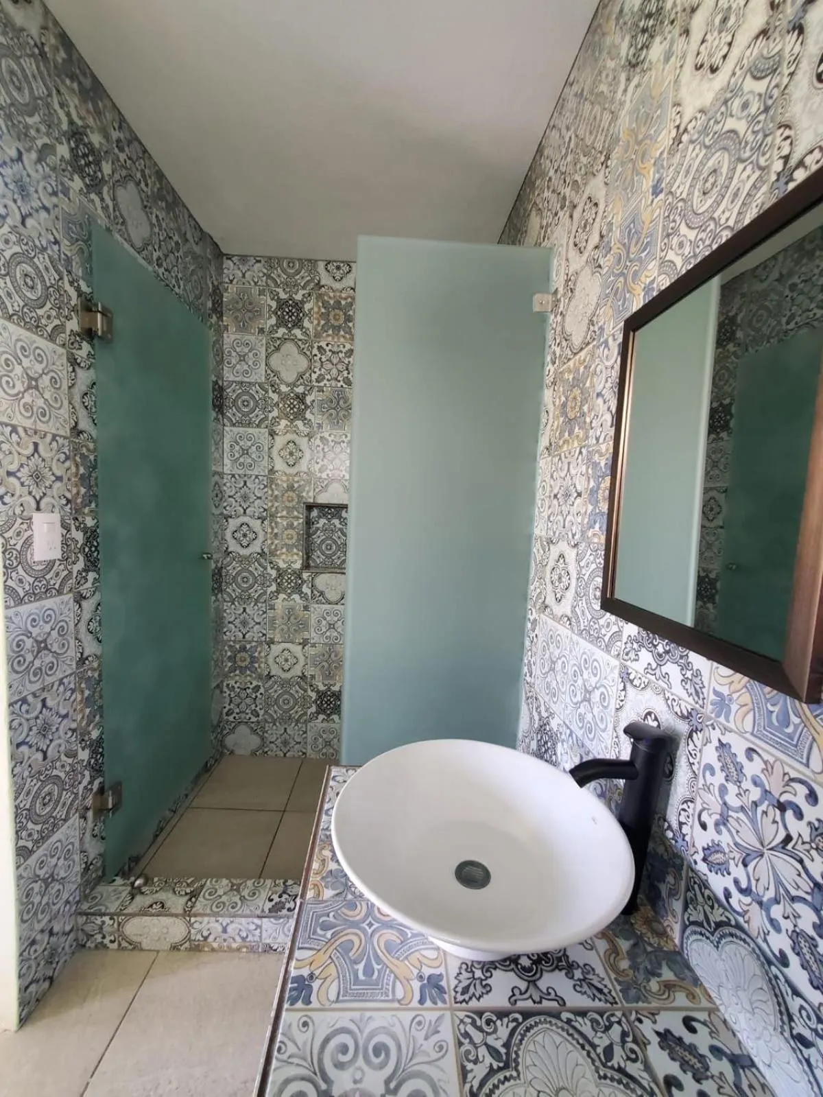 Bathroom in Hotel Posada Camelinas