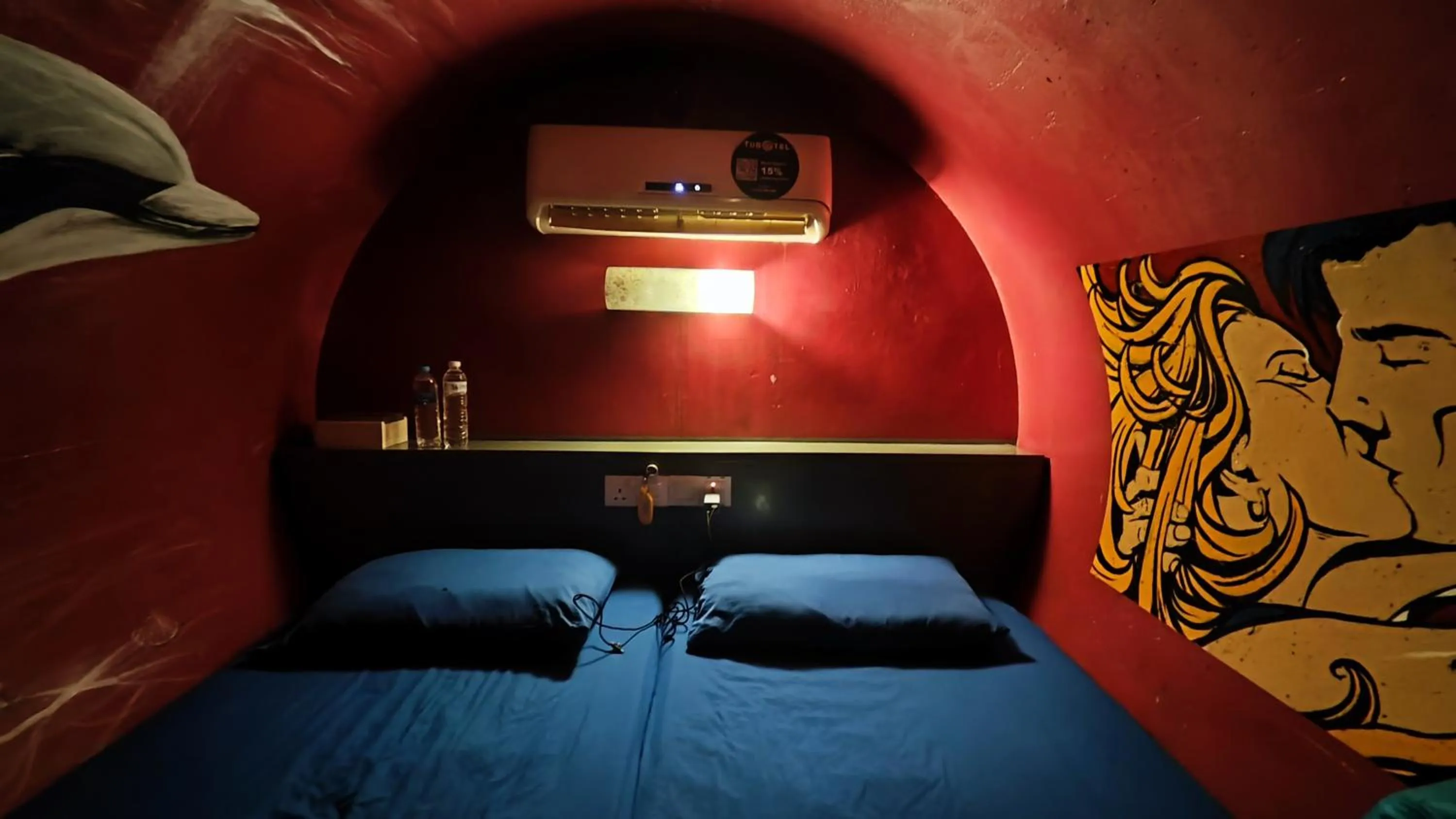 Bedroom, Bed in Tubotel