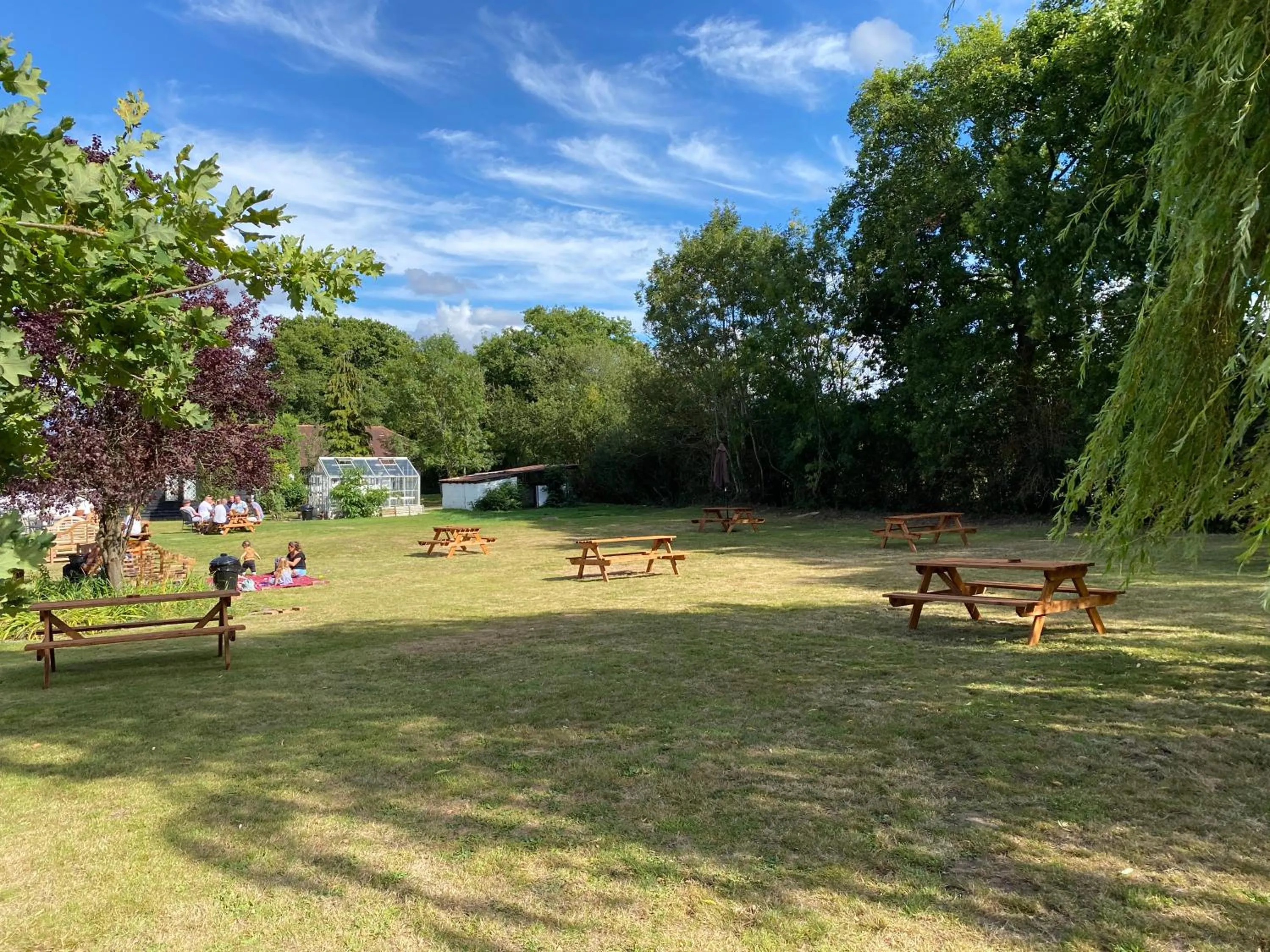Garden view in George & Dragon Country Pub & Hotel Wolverton Townsend