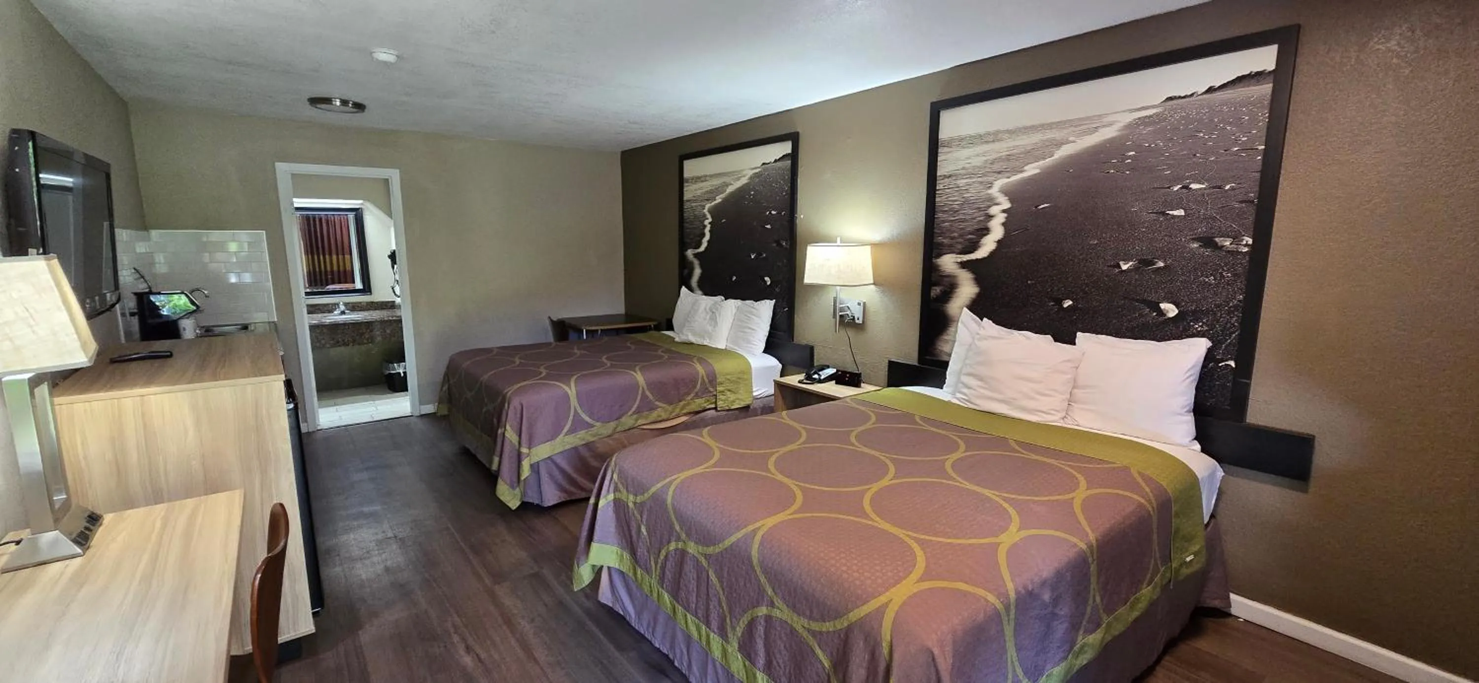 Photo of the whole room in Super 8 by Wyndham Corpus Christi Northwest