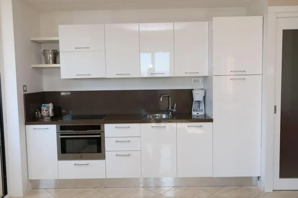 Kitchen or kitchenette in Kristal Paris Resort