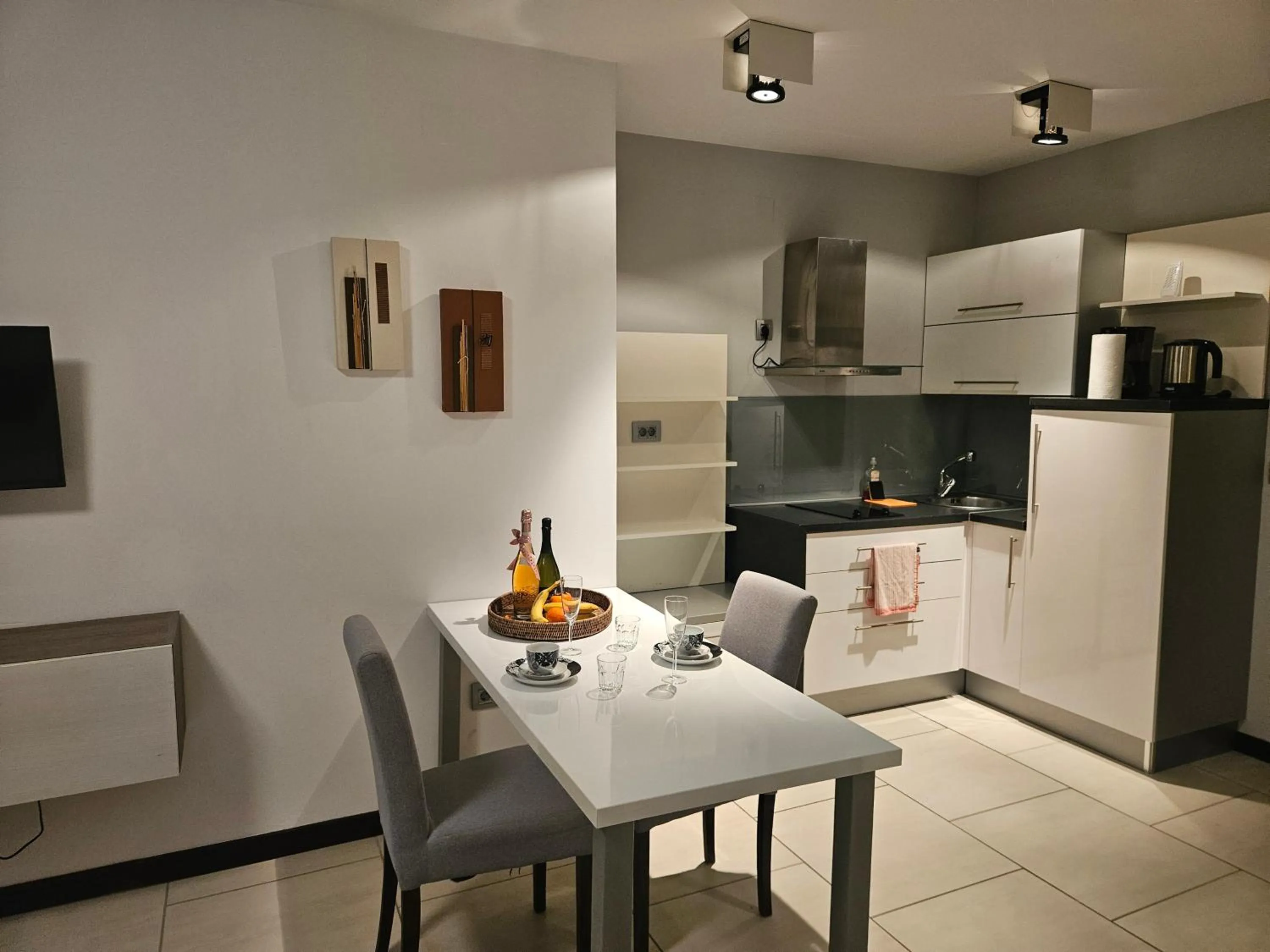 Kitchen or kitchenette in Kristal Paris Resort